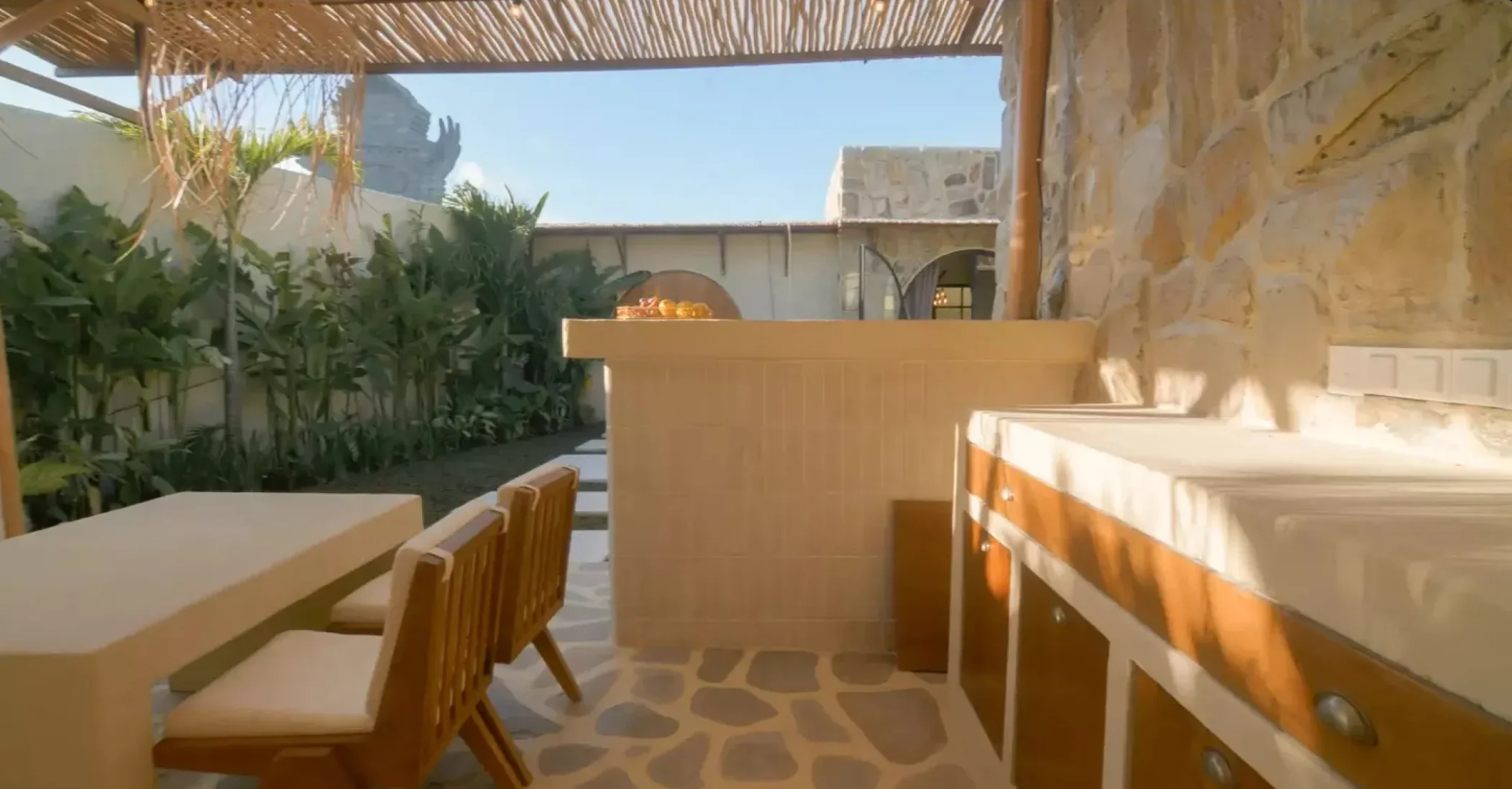 Hacienda Modern Villa-Jimbaran