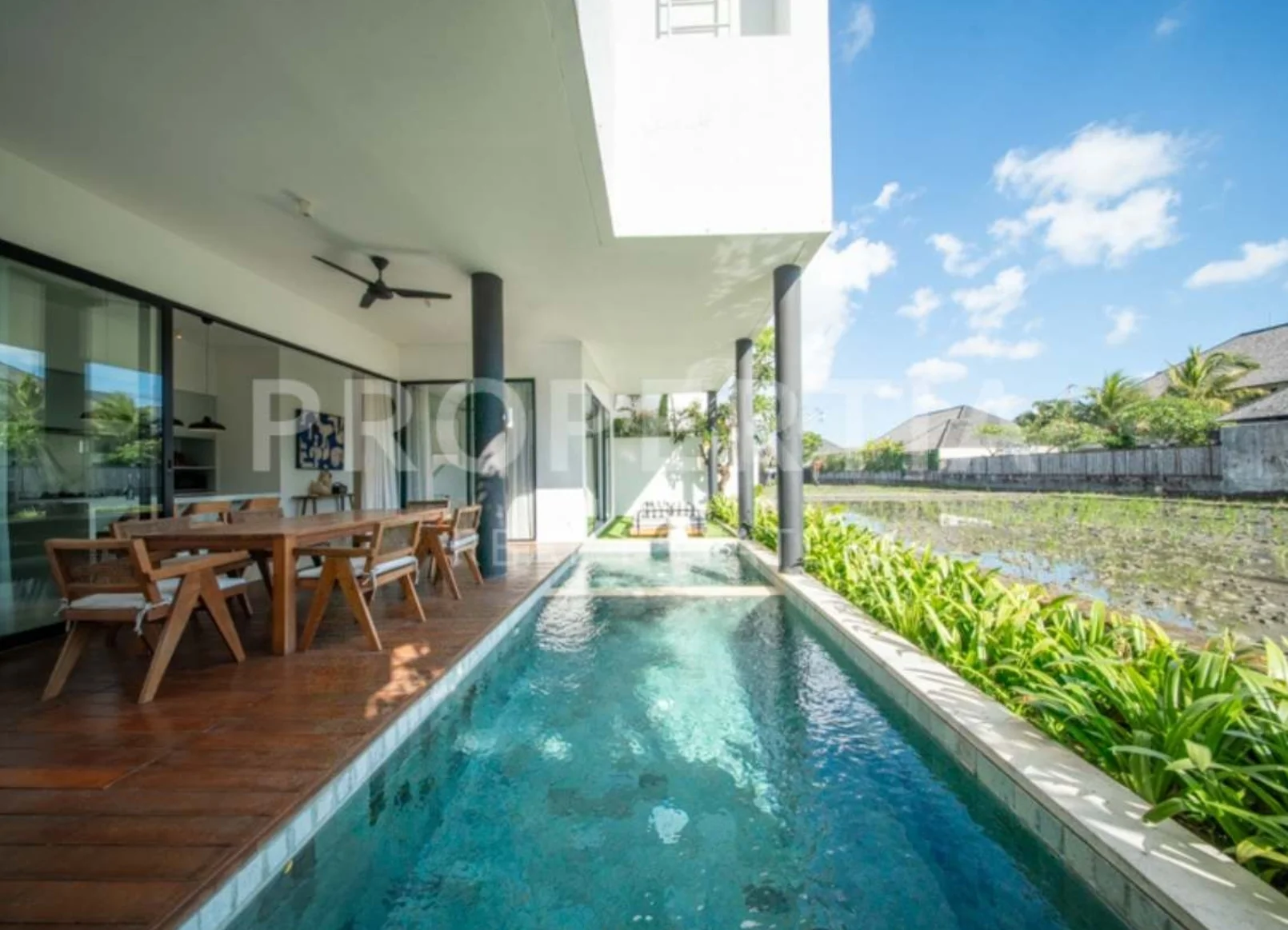 STUNNING CONTEMPORARY 3,5 BEDROOM VILLA