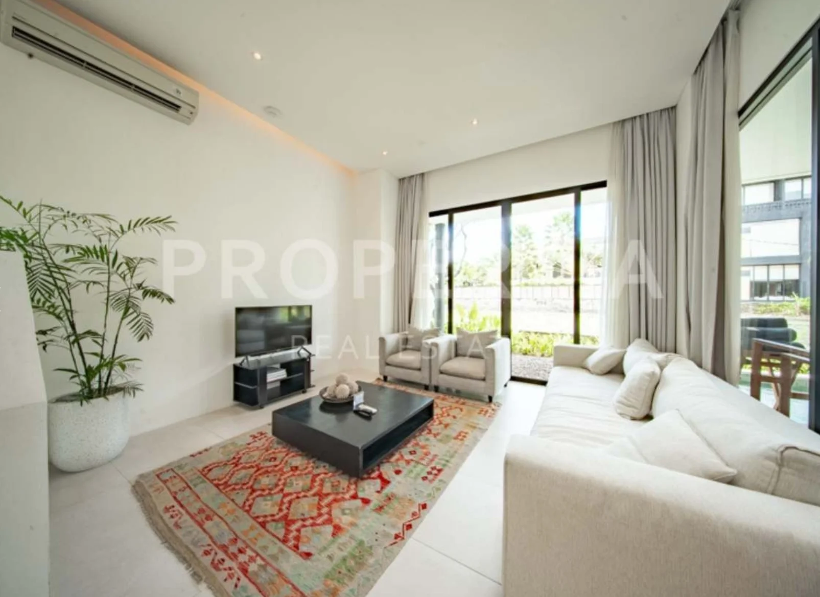 STUNNING CONTEMPORARY 3,5 BEDROOM VILLA