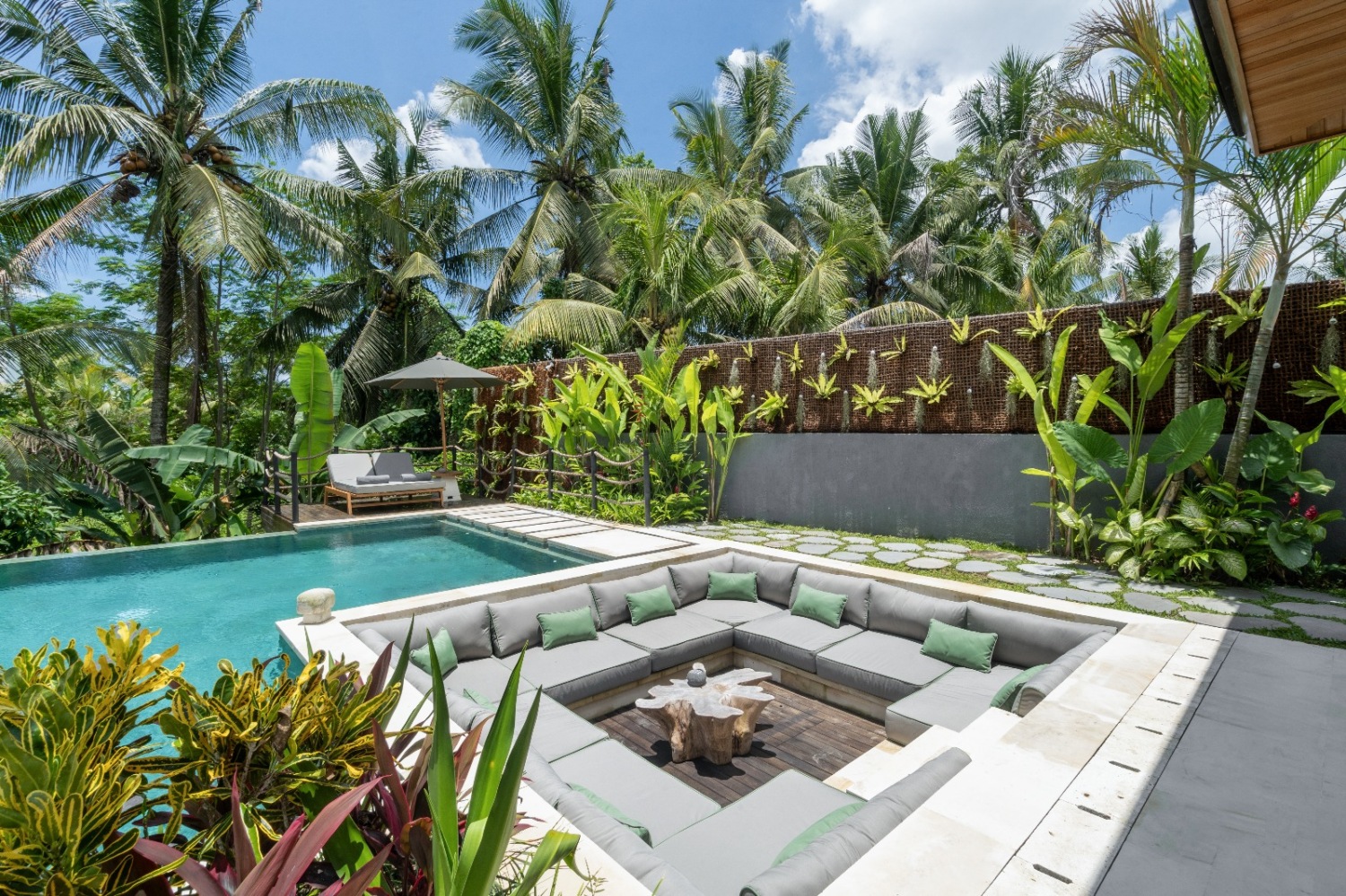 Spacious 5-Bedroom Jungle Villa for Sale 