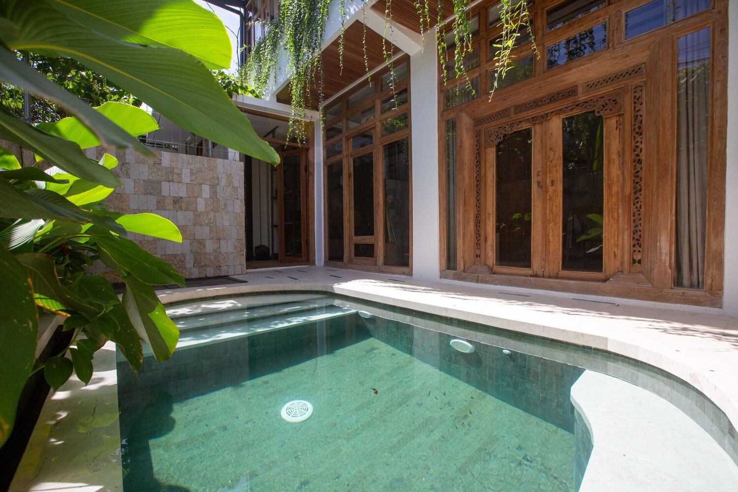 Stylish 3-Bedroom Villa