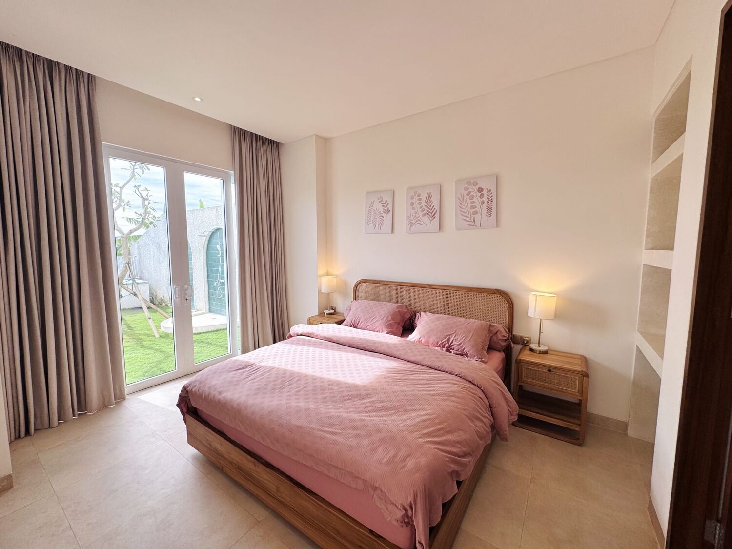 Panoramic Rice Fields and Ocean View Villa