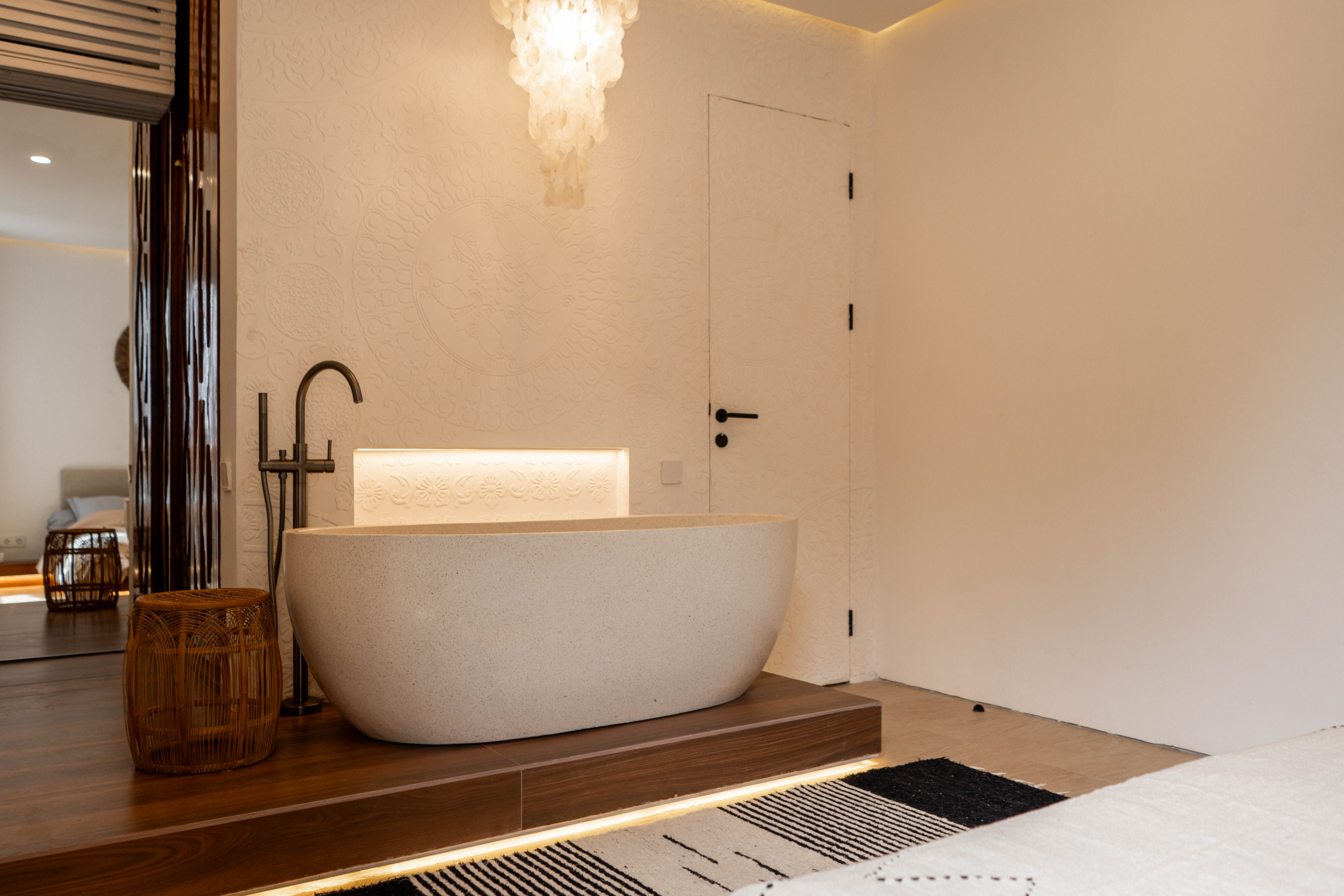 Stylish Tropical Villa with 2 Bedrooms 