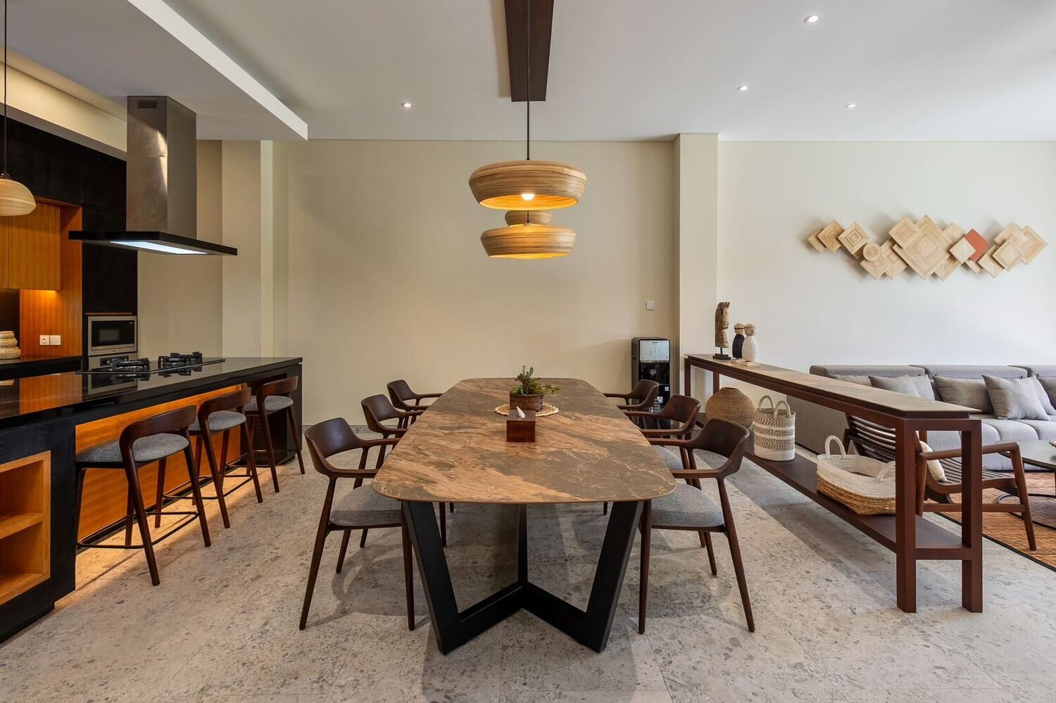 Luxurious 3-Bedroom Villa with Seaview 