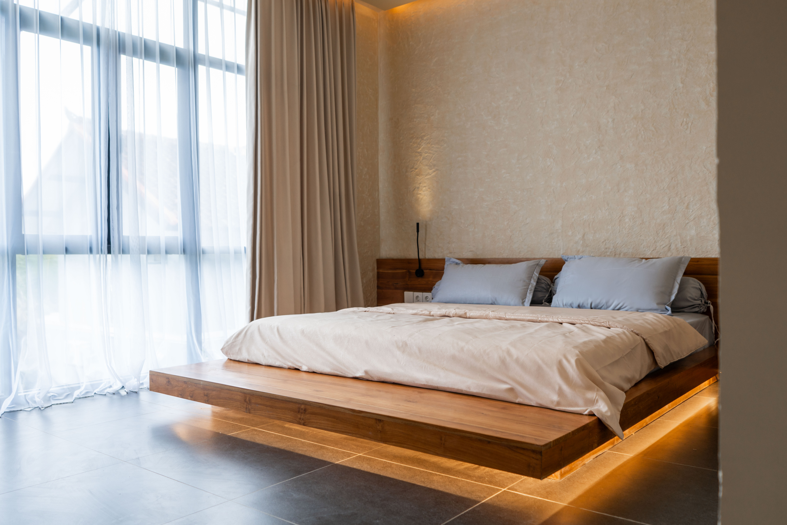 Luxury 3-Bedroom Villa with Rooftop Ocean Views