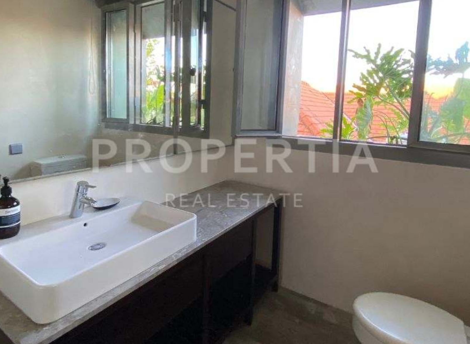 Charming 3BR Modern Townhouse