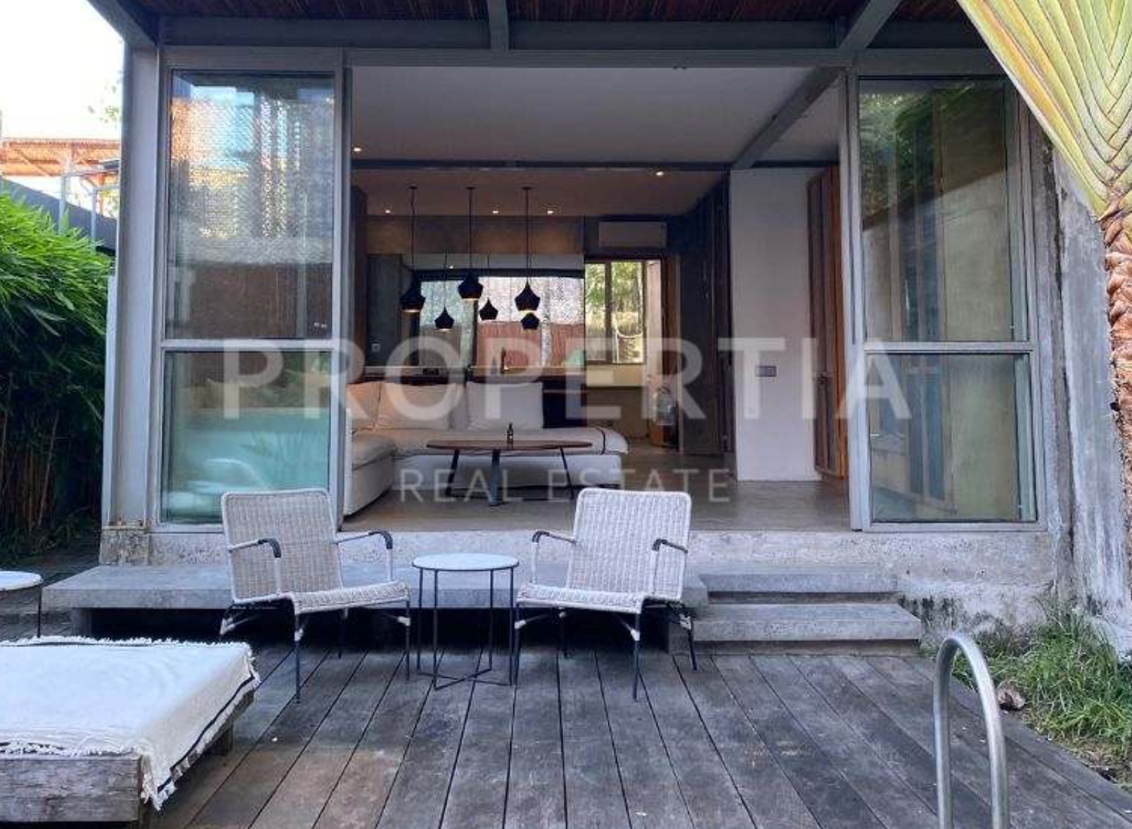 Charming 3BR Modern Townhouse