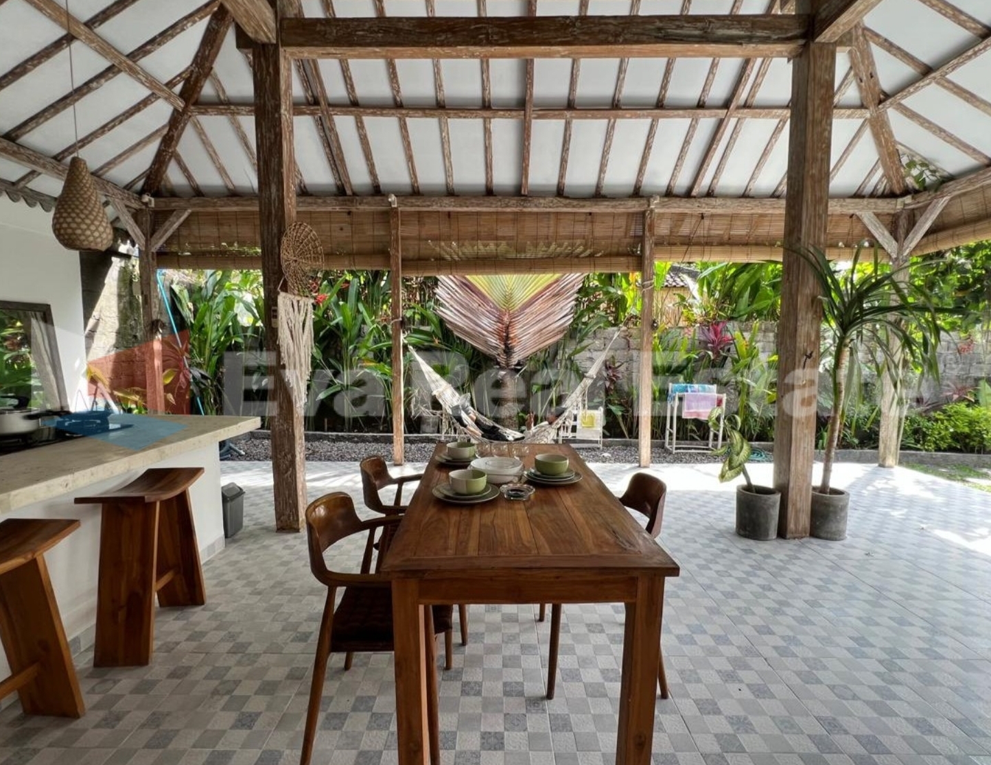 Cozy Joglo Style Villa in Pererenan