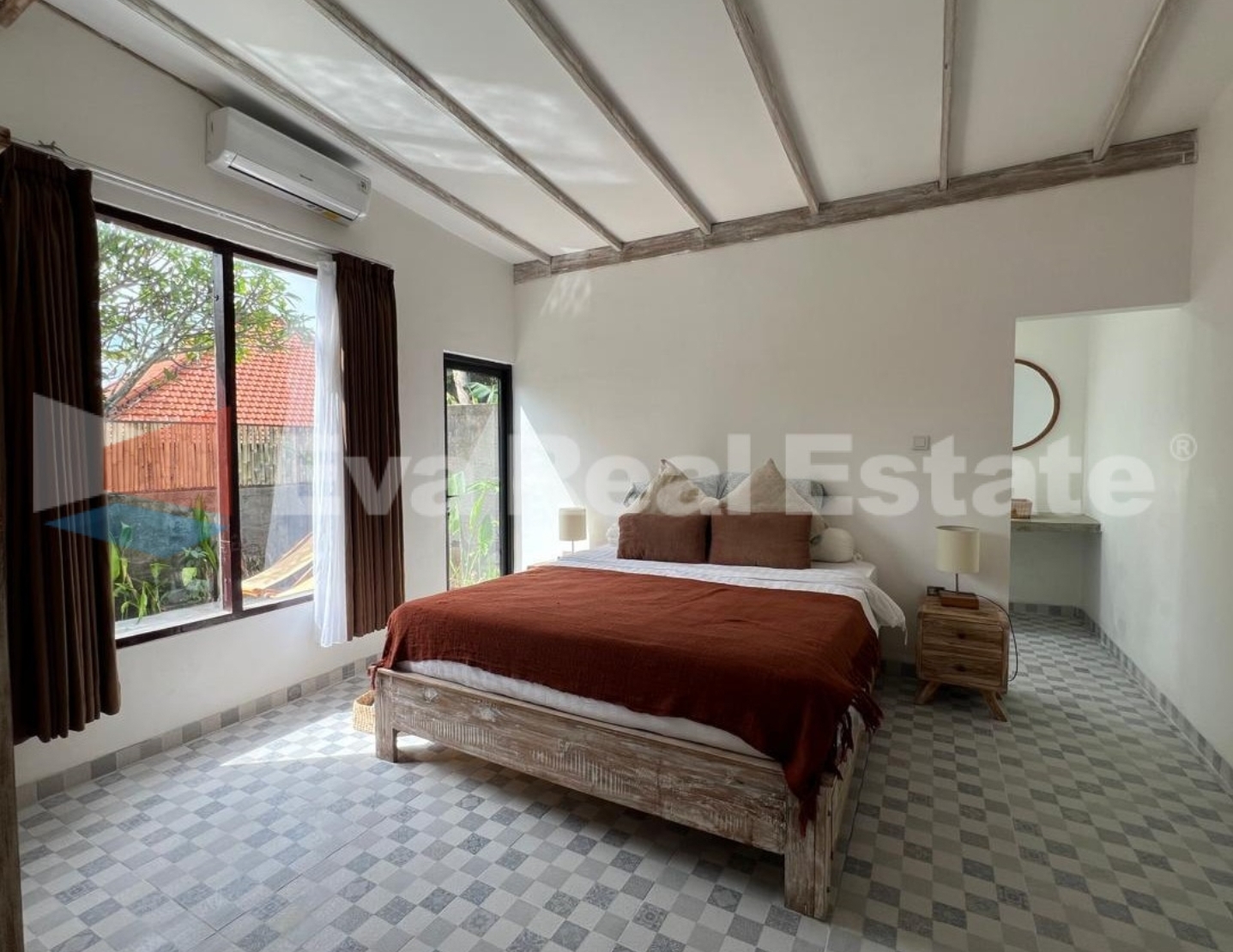 Cozy Joglo Style Villa in Pererenan