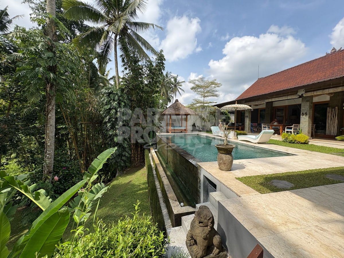 Beautiful 3 Bedroom Villa – Great Views and Close to Ubud Center