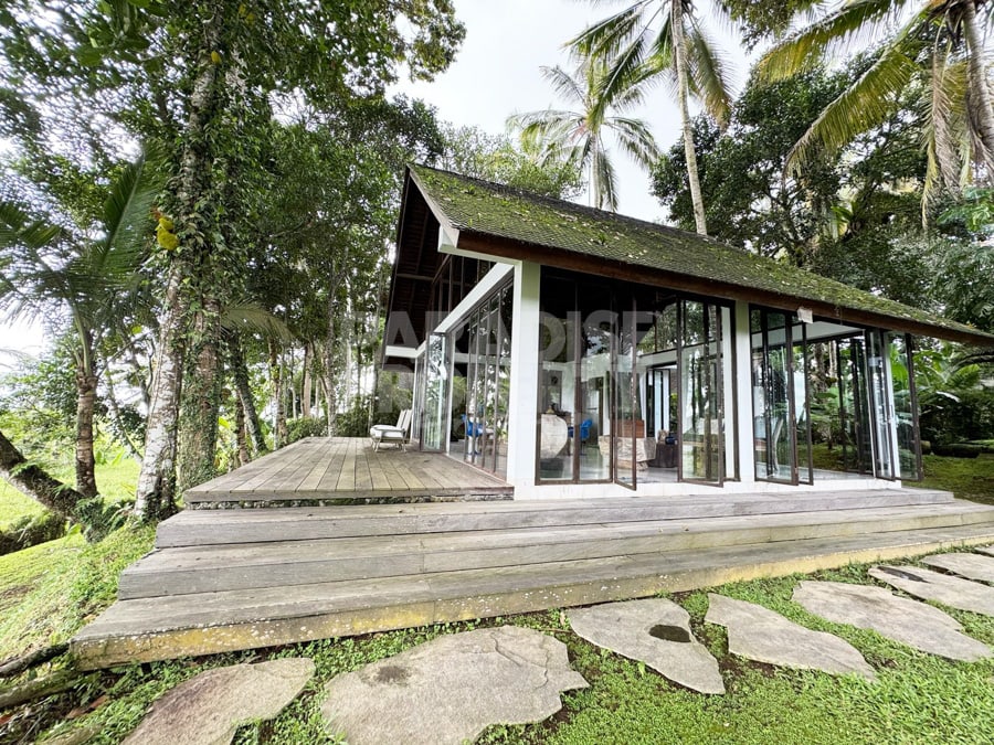 Charming Villa Overlooking Unesco-Protected Rice Fields In Tampaksiring – Leasehold