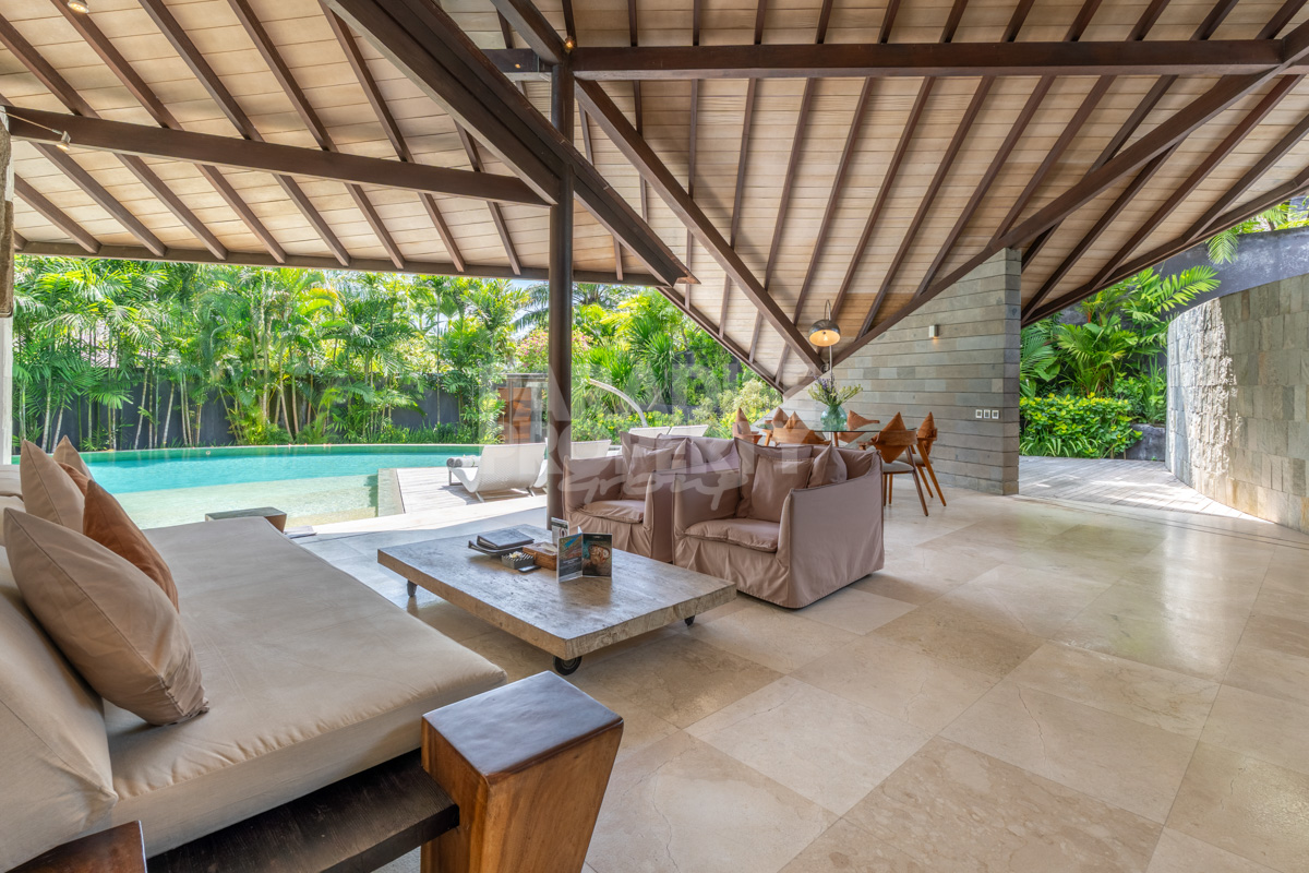 Stylish 3 bedroom Luxury Villa within a Prime Resort in Seminyak