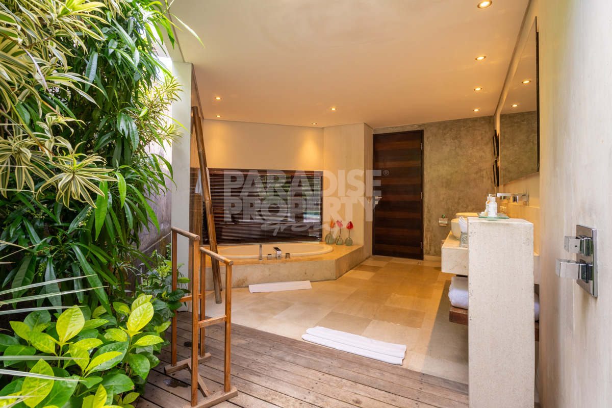 Stylish 3 bedroom Luxury Villa within a Prime Resort in Seminyak