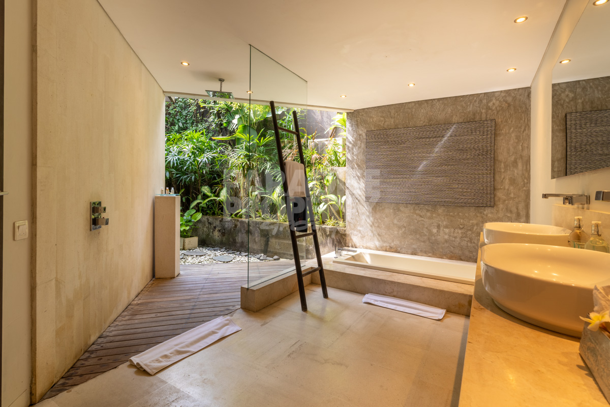 Stylish 3 bedroom Luxury Villa within a Prime Resort in Seminyak