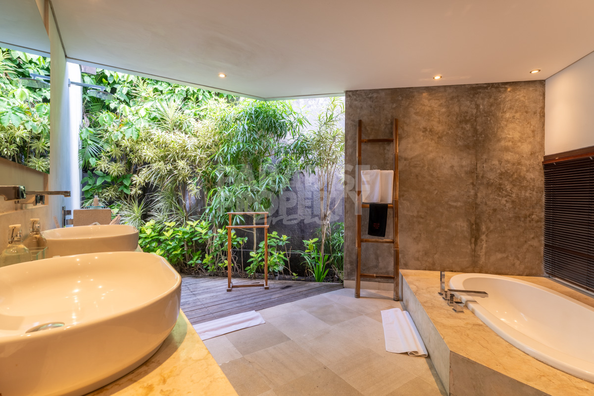 Stylish 3 bedroom Luxury Villa within a Prime Resort in Seminyak