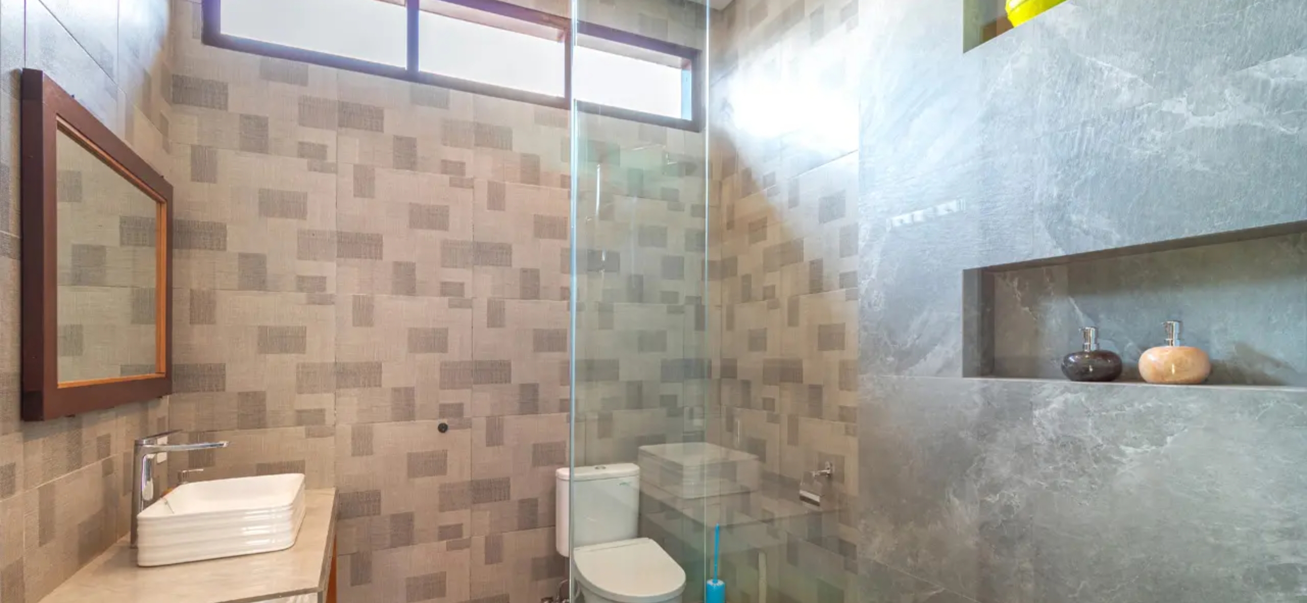 Spacious Three-Bedroom Villa with Flexible Lease and Peaceful Surroundings in Mengwi