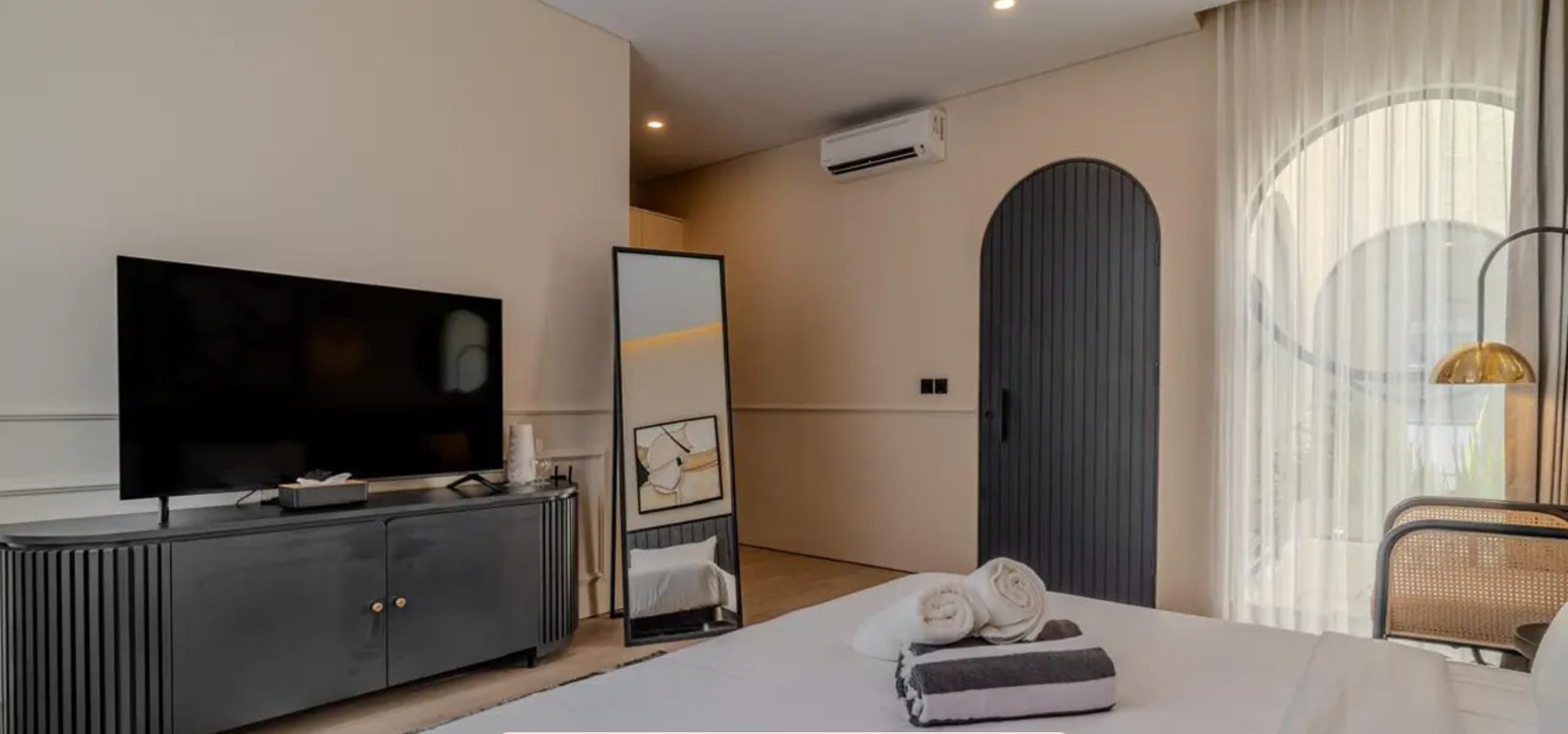 Stylish Two-Bedroom Villa with Long Lease in Berawa’s Prime Locale