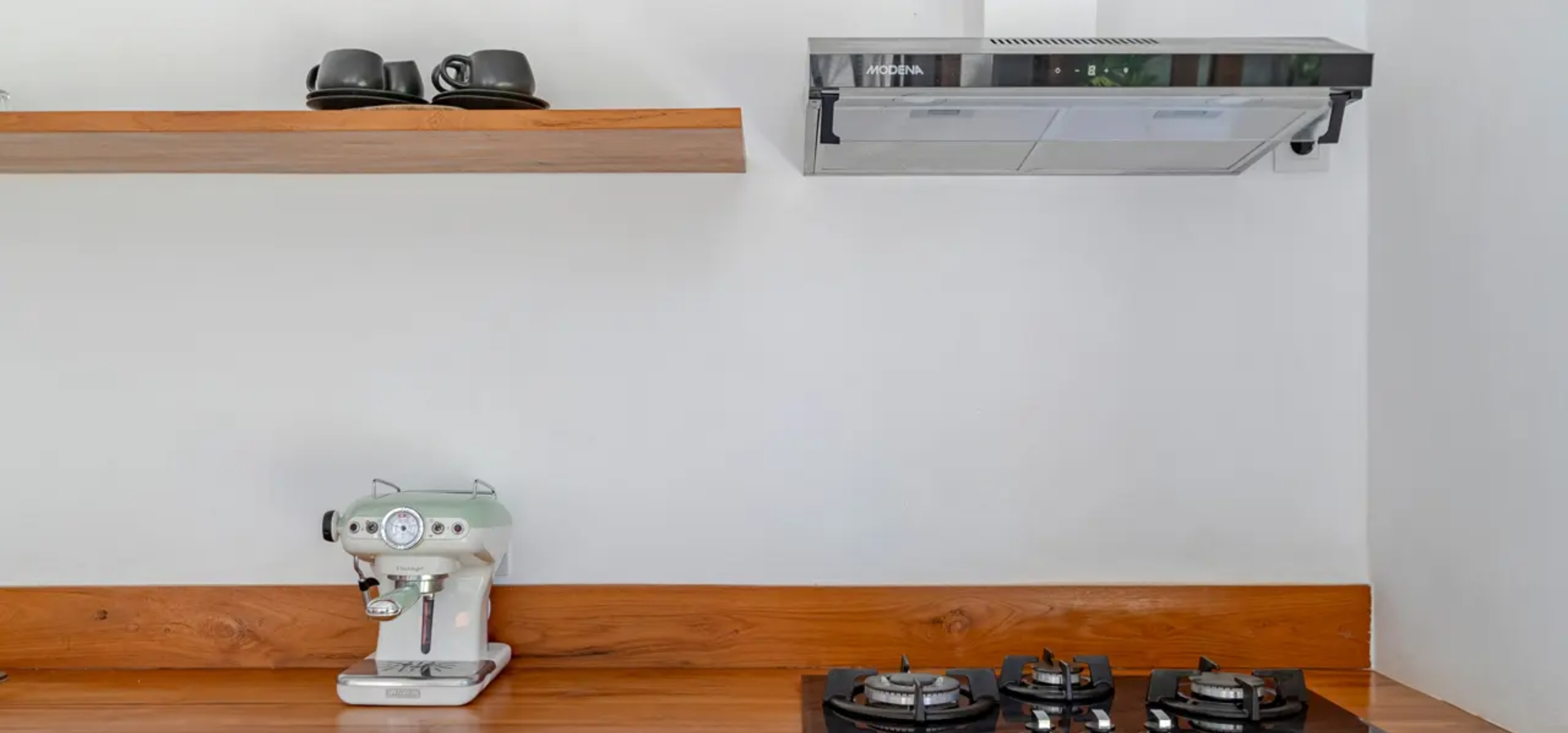 Modern Balinese Two-Bedroom Villa in Umalas – Secure Long Lease, Perfect for Home or Investment