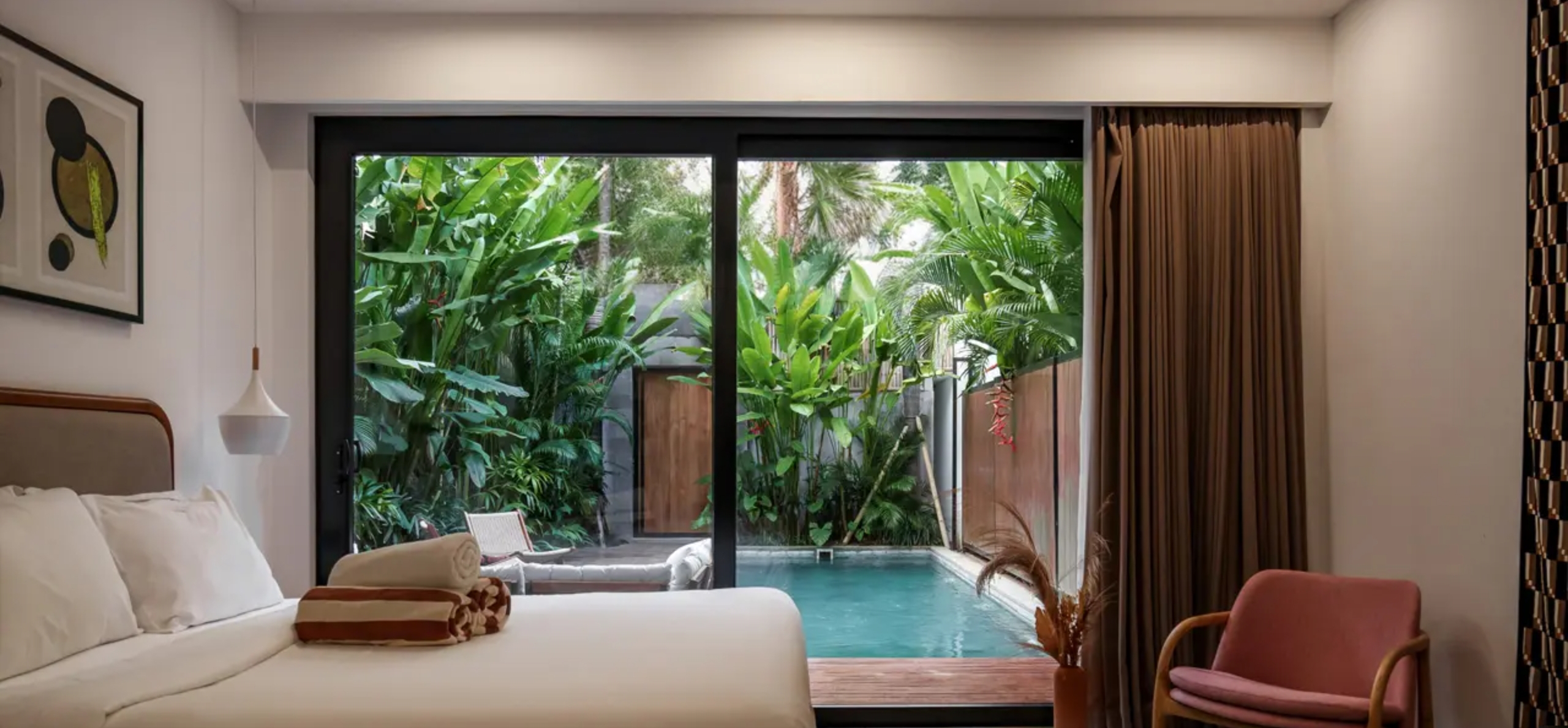 Stylish Fully Furnished of 7-Bedroom Villa with 2 Adjoining Units in Prime Beachside Batu Bolong