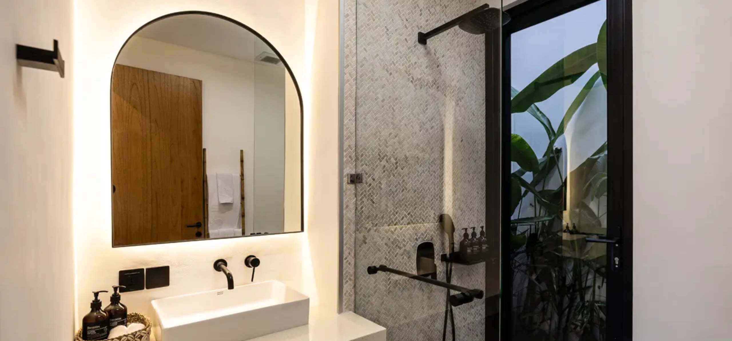 Stylish Fully Furnished of 7-Bedroom Villa with 2 Adjoining Units in Prime Beachside Batu Bolong