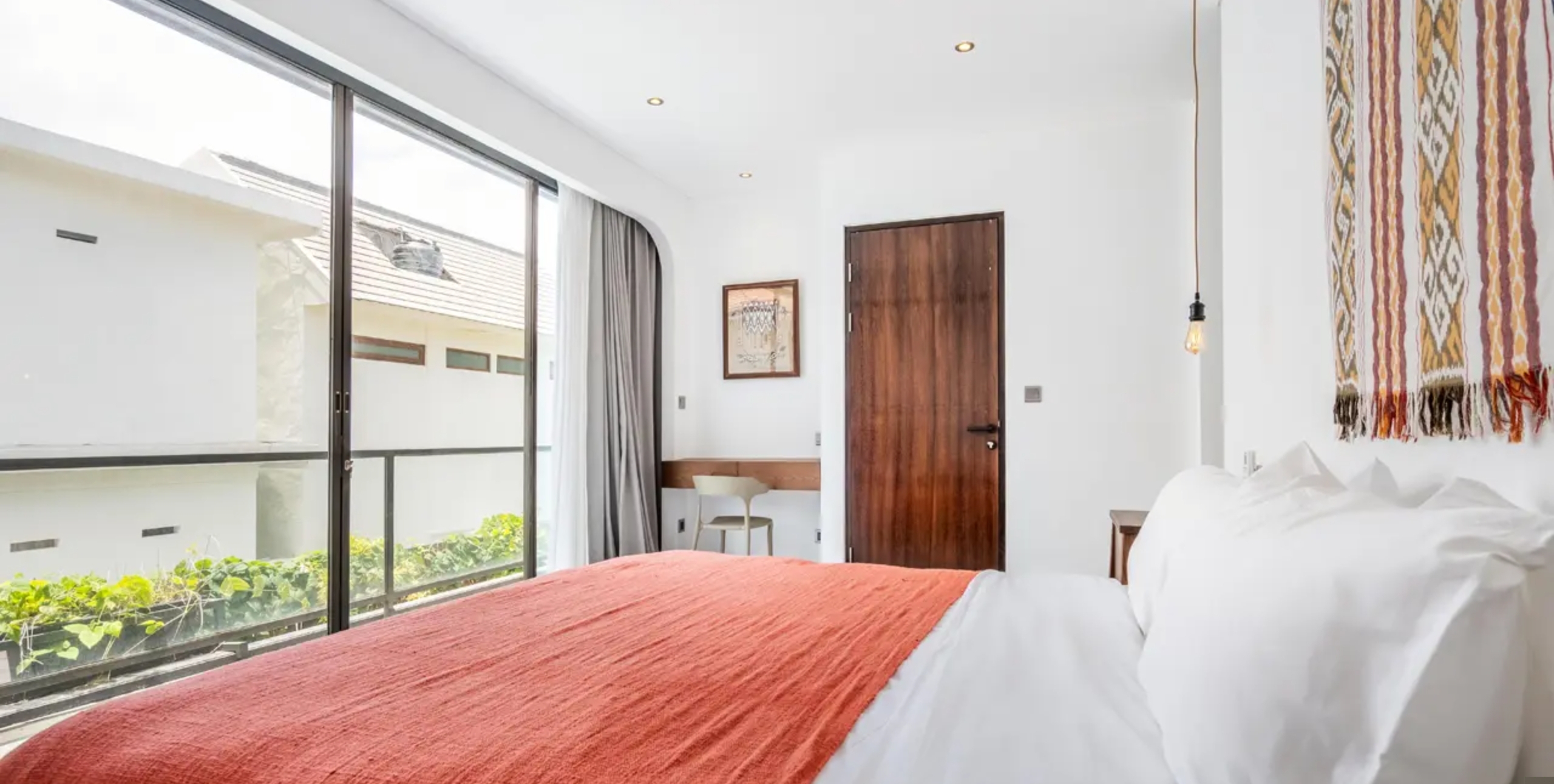 Fully Furnished Leasehold Two-Bedroom Villa in Bumbak