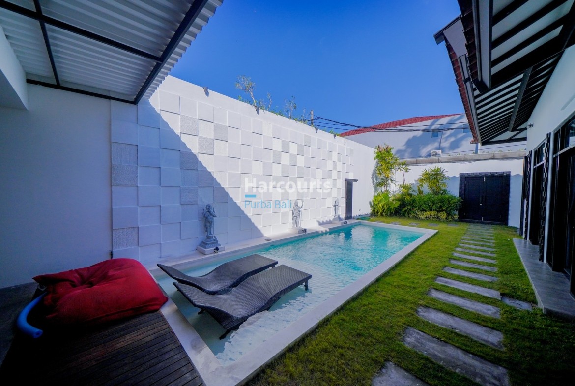 Rare investment Opportunity in Prime location with Exceptional Value