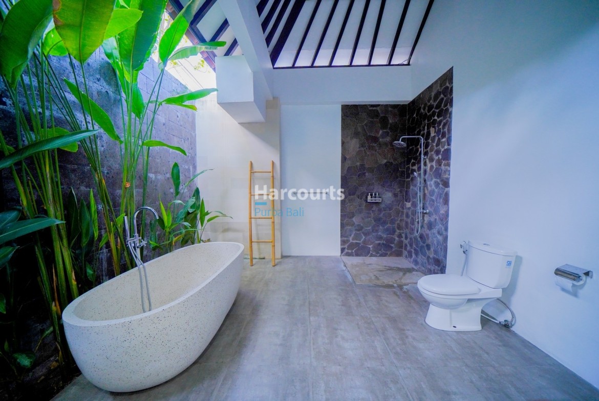 Rare investment Opportunity in Prime location with Exceptional Value