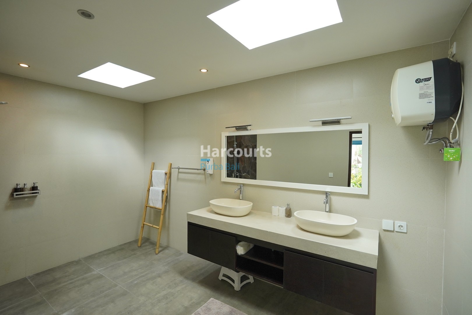 Rare investment Opportunity in Prime location with Exceptional Value