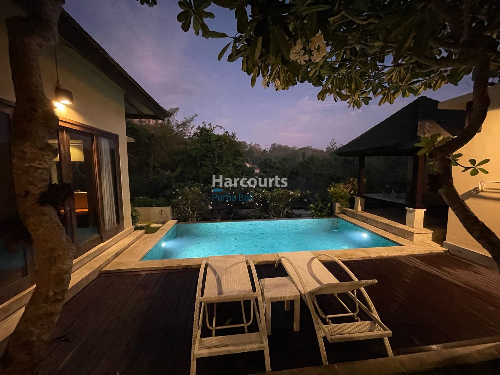 A Beautiful Leasehold Villa in a Peaceful Estate