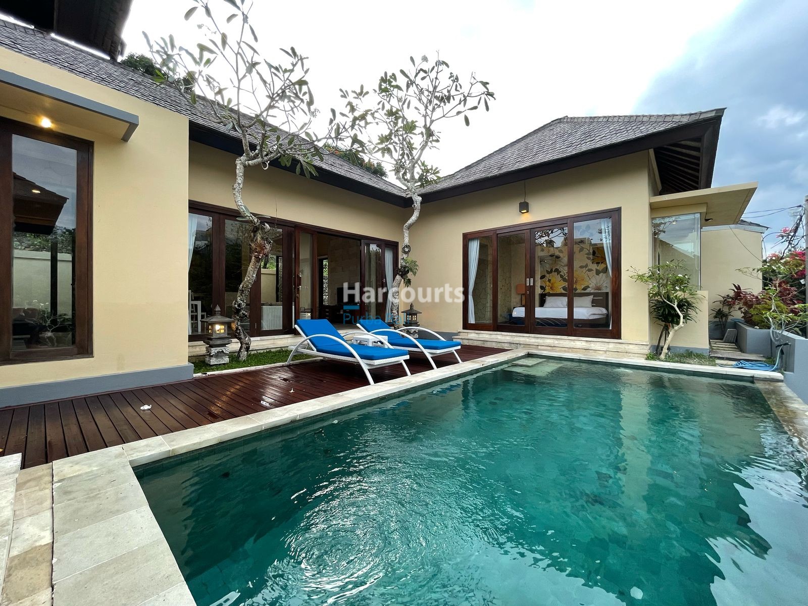 A Beautiful Leasehold Villa in a Peaceful Estate