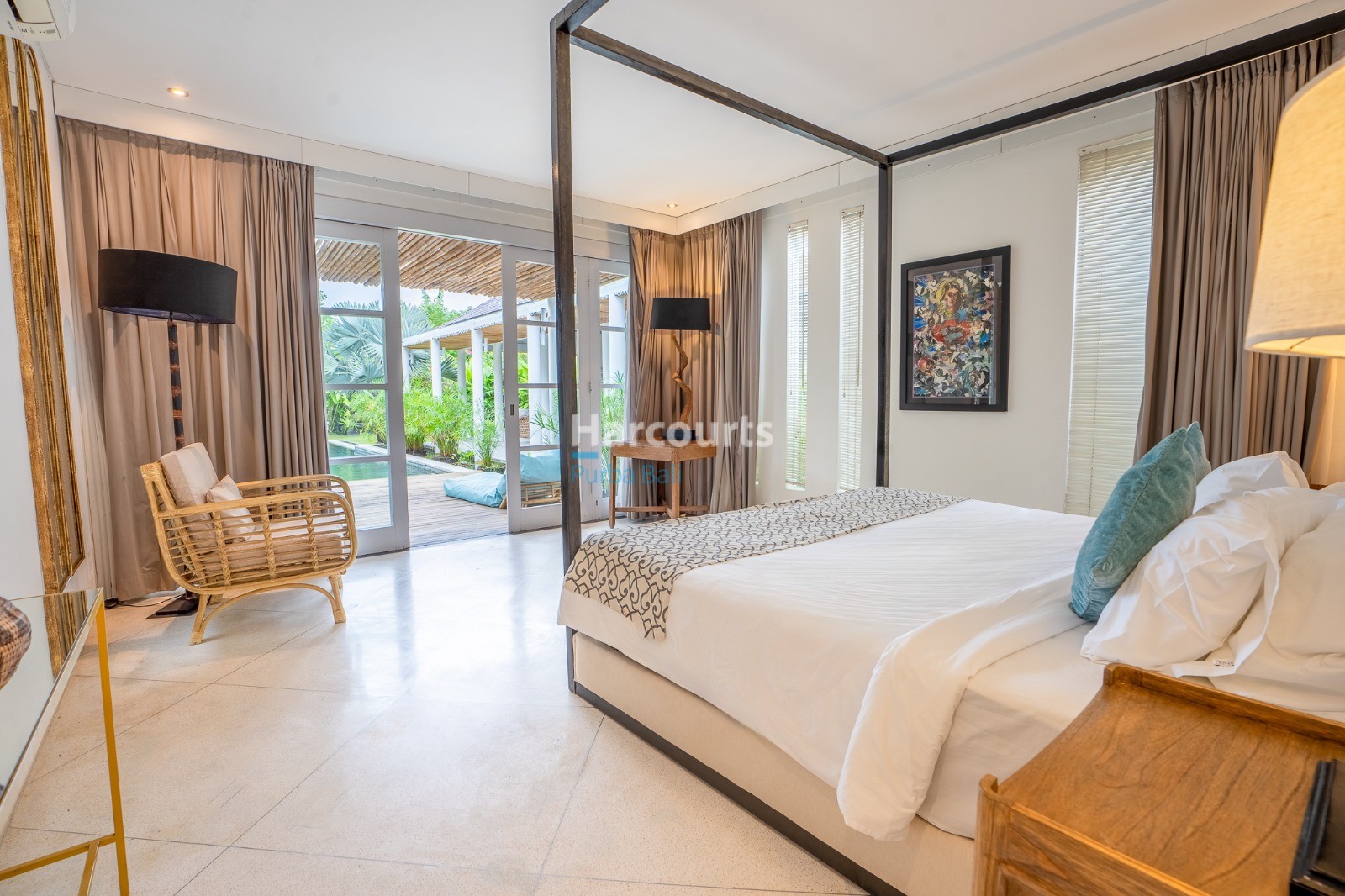 Contemporary 3-Bedroom Villa for Sale or Yearly Rent in Beachside Sanur