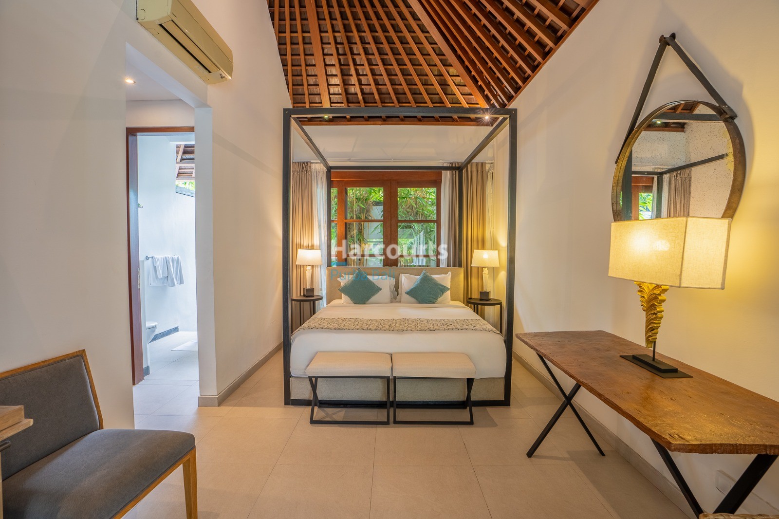 Contemporary 3-Bedroom Villa for Sale or Yearly Rent in Beachside Sanur
