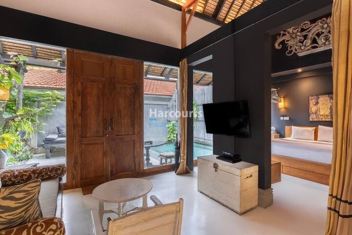 Modern 1 Bedroom Villa Studio in Berawa