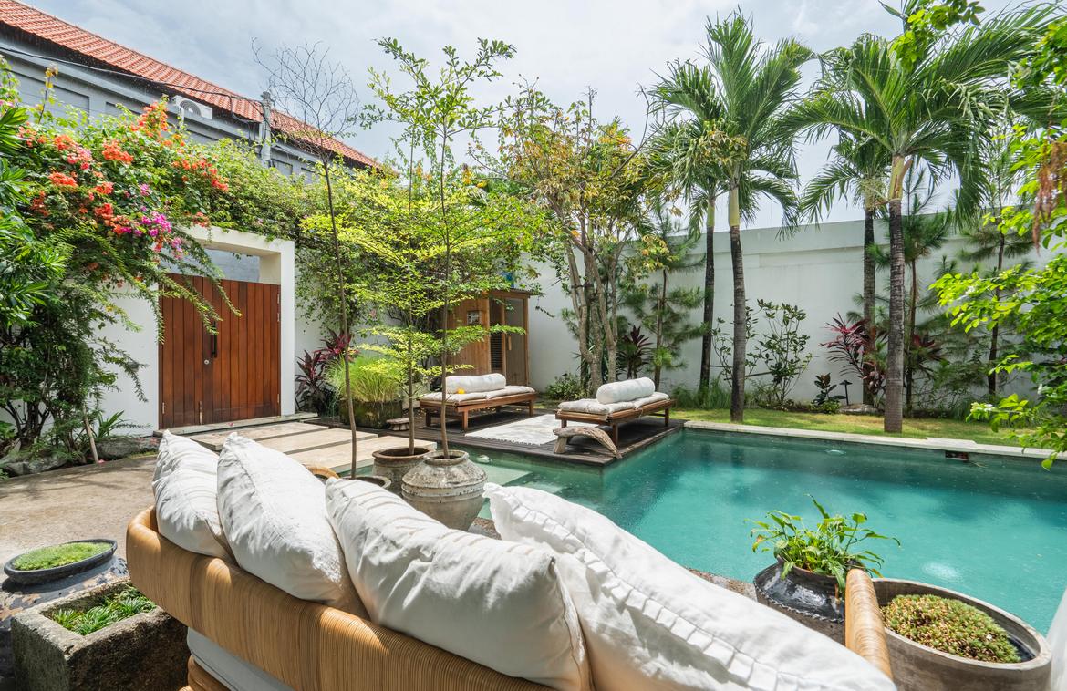 Stylish Tropical Retreat Steps from Bumbak’s Main Street