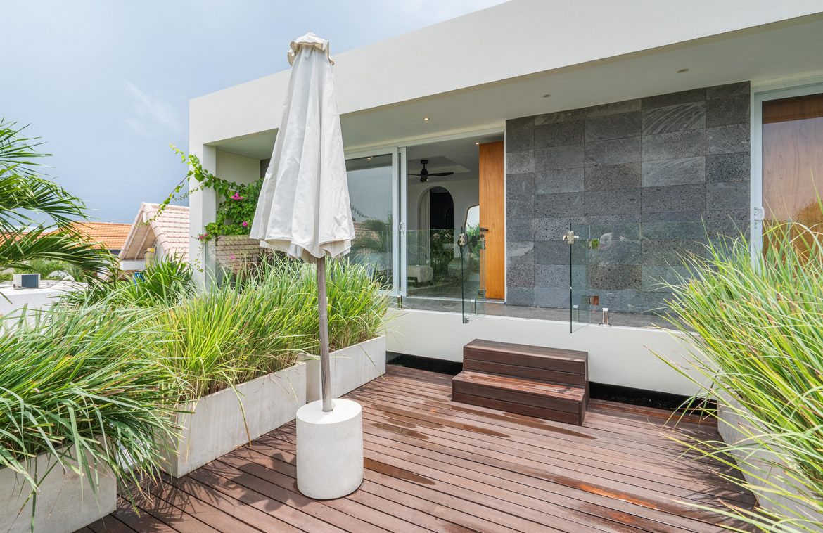 Stylish Tropical Retreat Steps from Bumbak’s Main Street