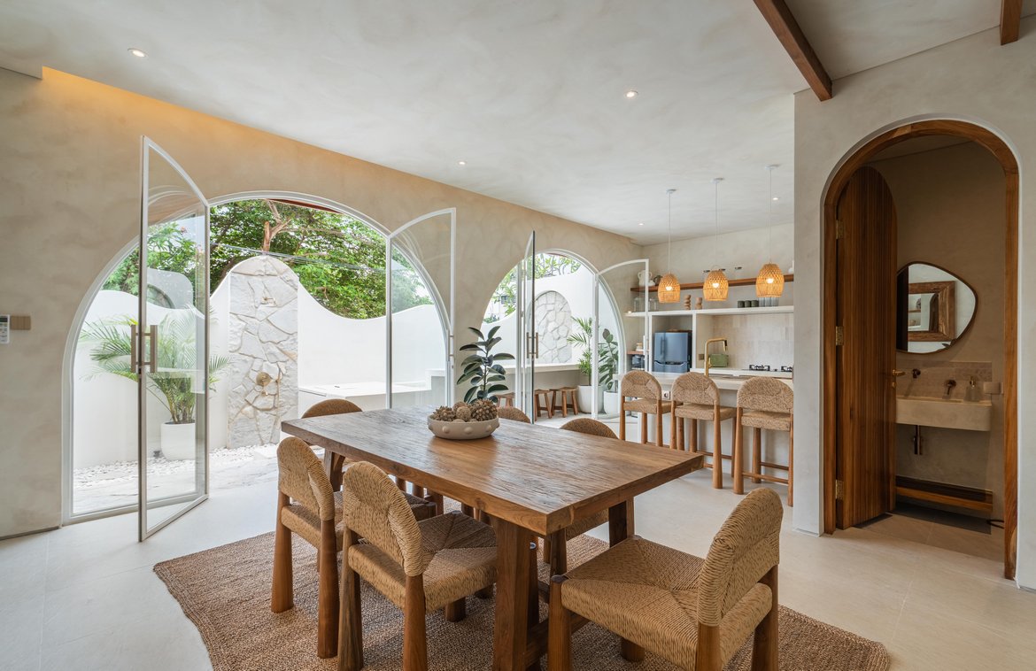 Charming affordable villa in the heart of Berawa