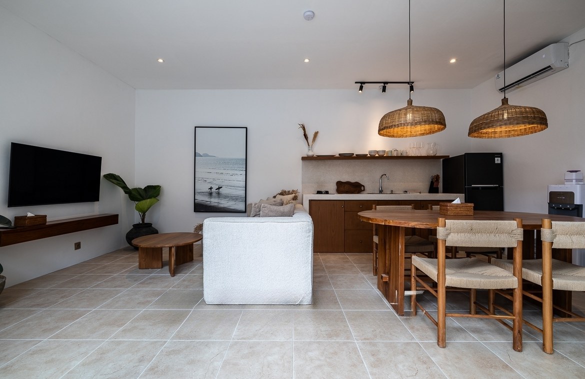 Charming 1-Bedroom Villa Steps from Cemagi Beach