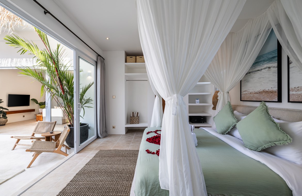 Charming 1-Bedroom Villa Steps from Cemagi Beach