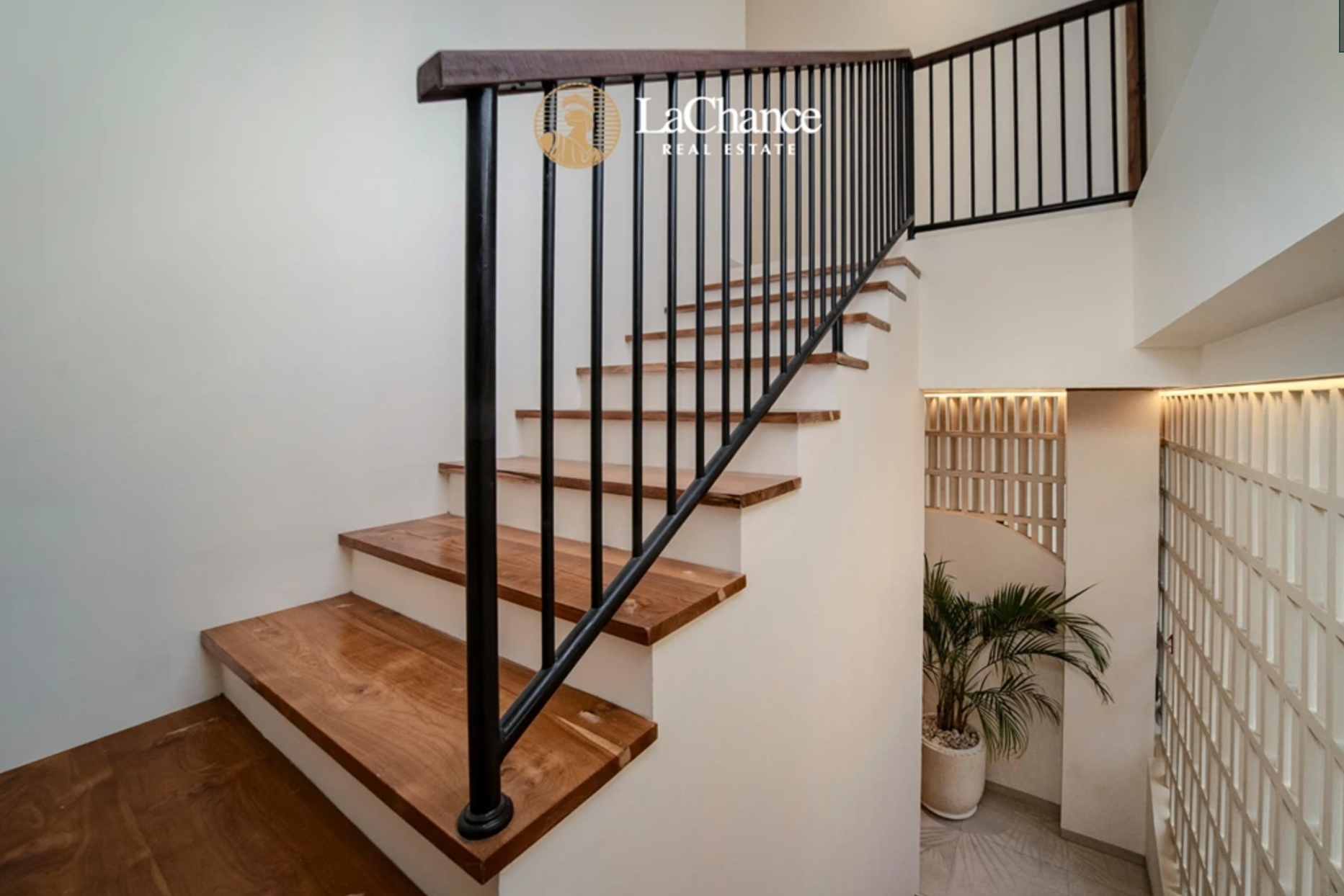 Modern 3-Bedroom Villa for Sale in Tumbak Bayuh