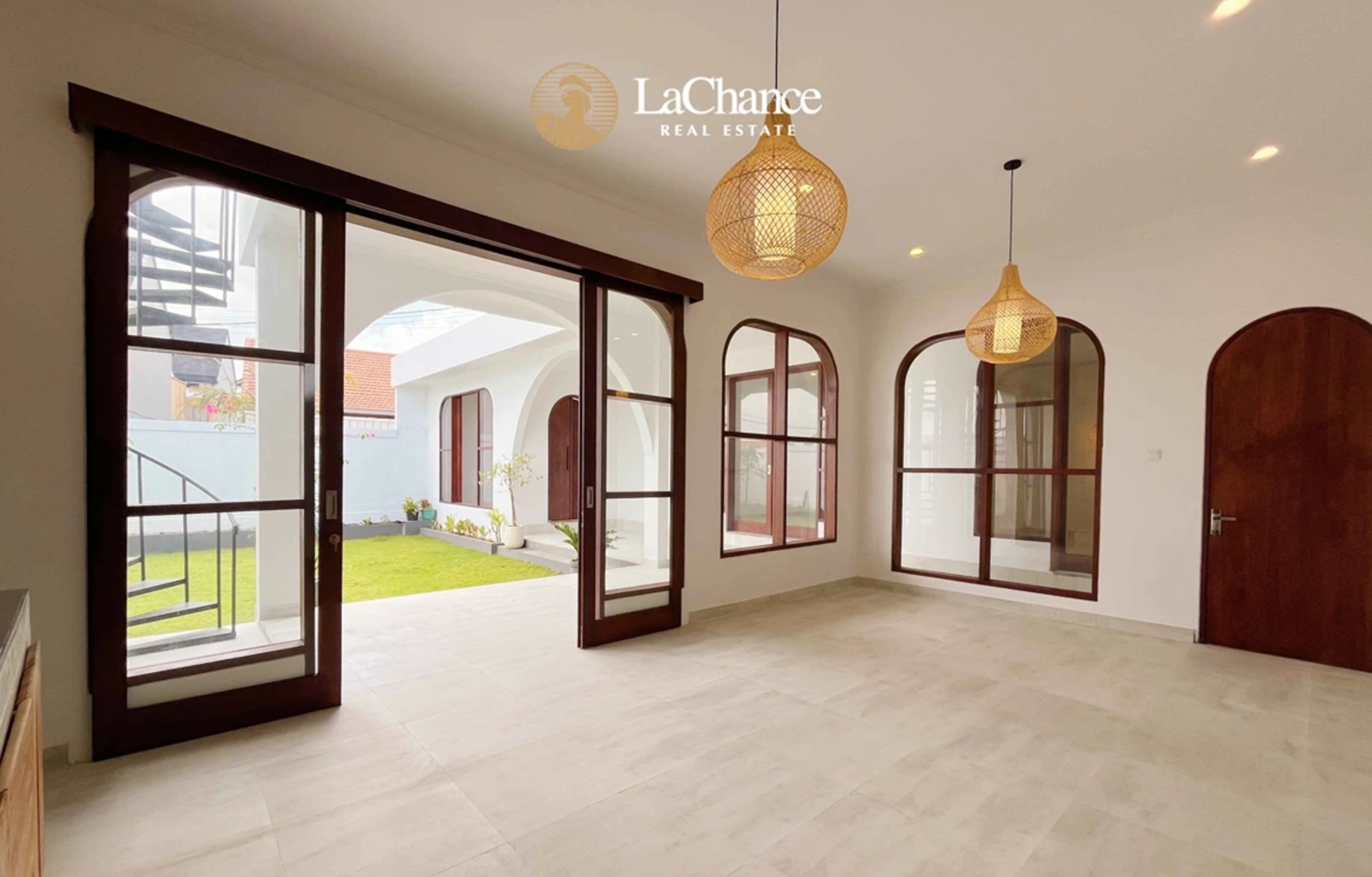 Brand-New 3-Bedroom Villa in Cemagi – Huge Rooftop