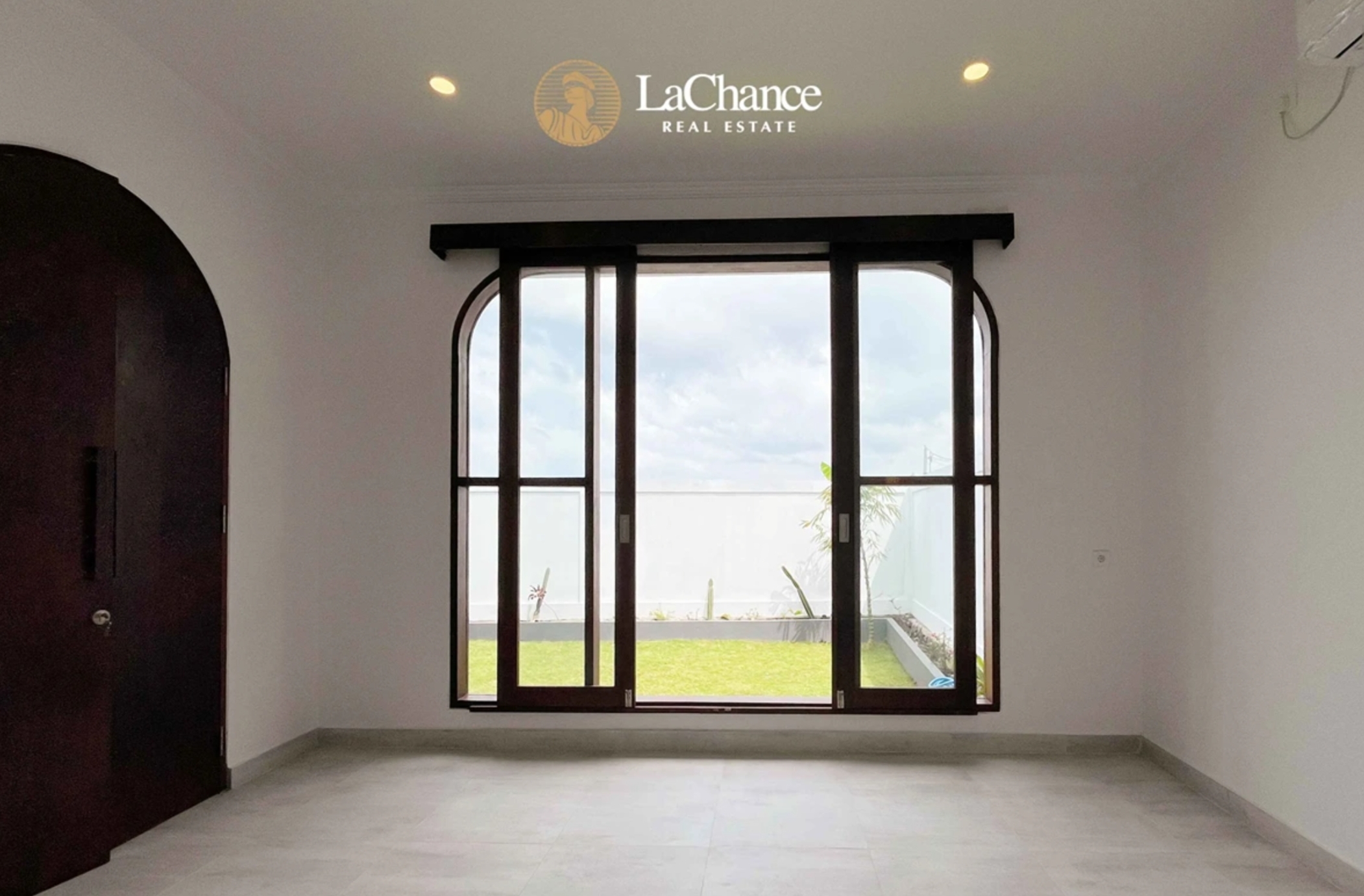 Brand-New 3-Bedroom Villa in Cemagi – Huge Rooftop