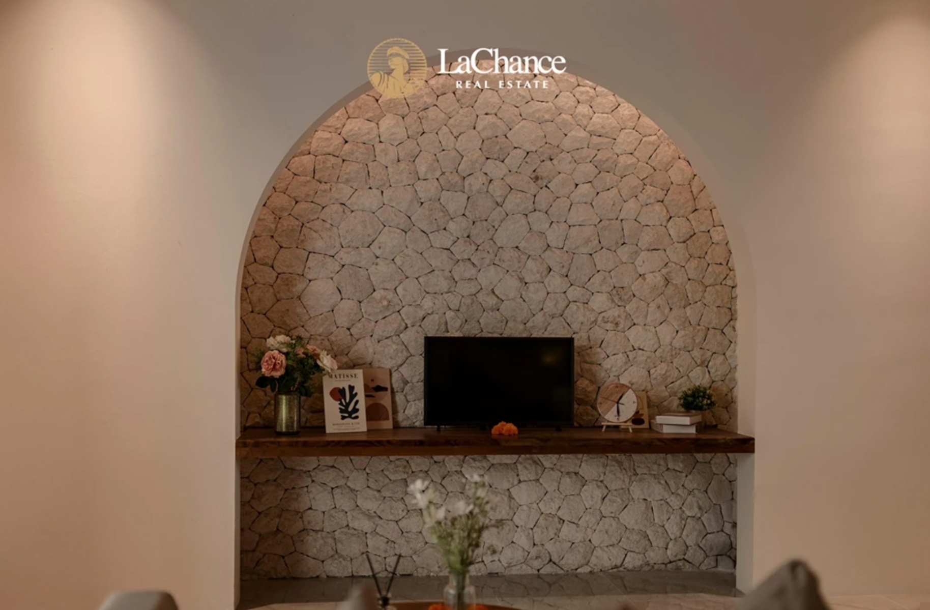 Modern 2-Bedroom Villa for Sale in Tumbak Bayuh