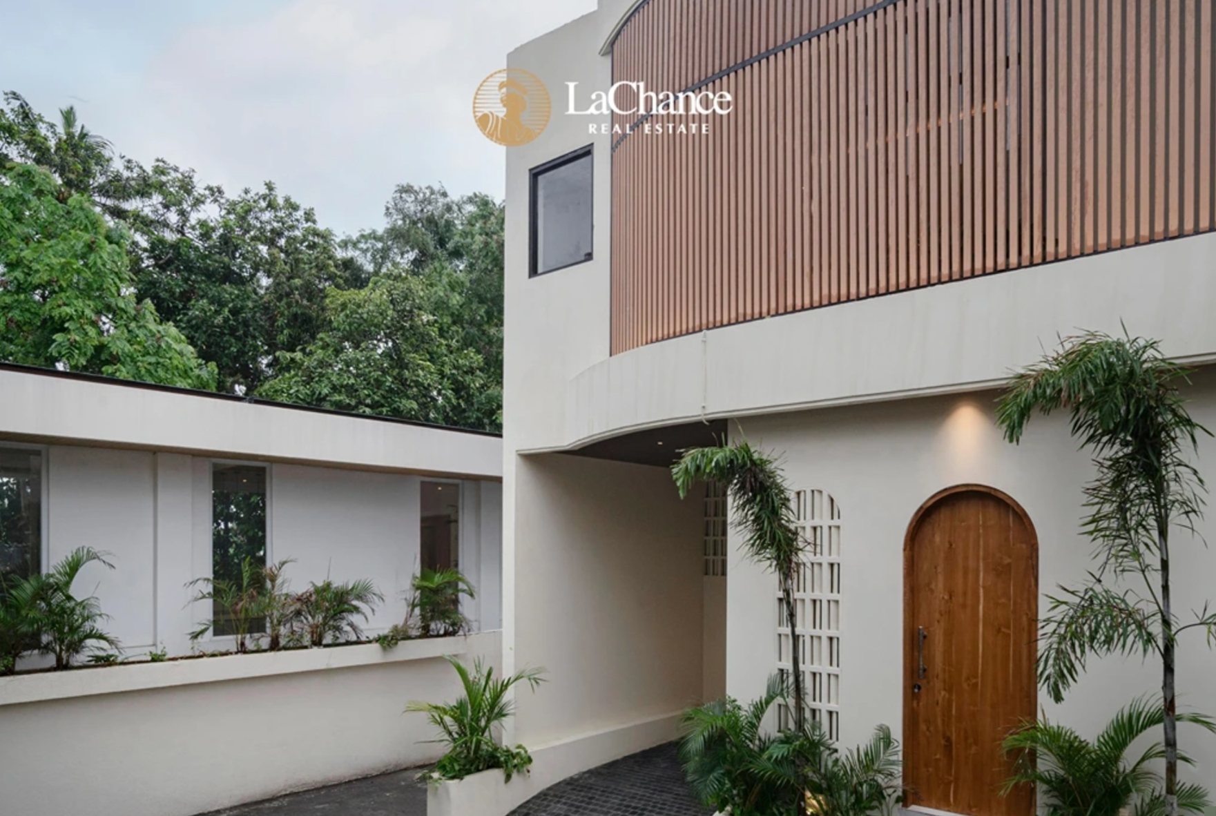 Modern 2-Bedroom Villa for Sale in Tumbak Bayuh