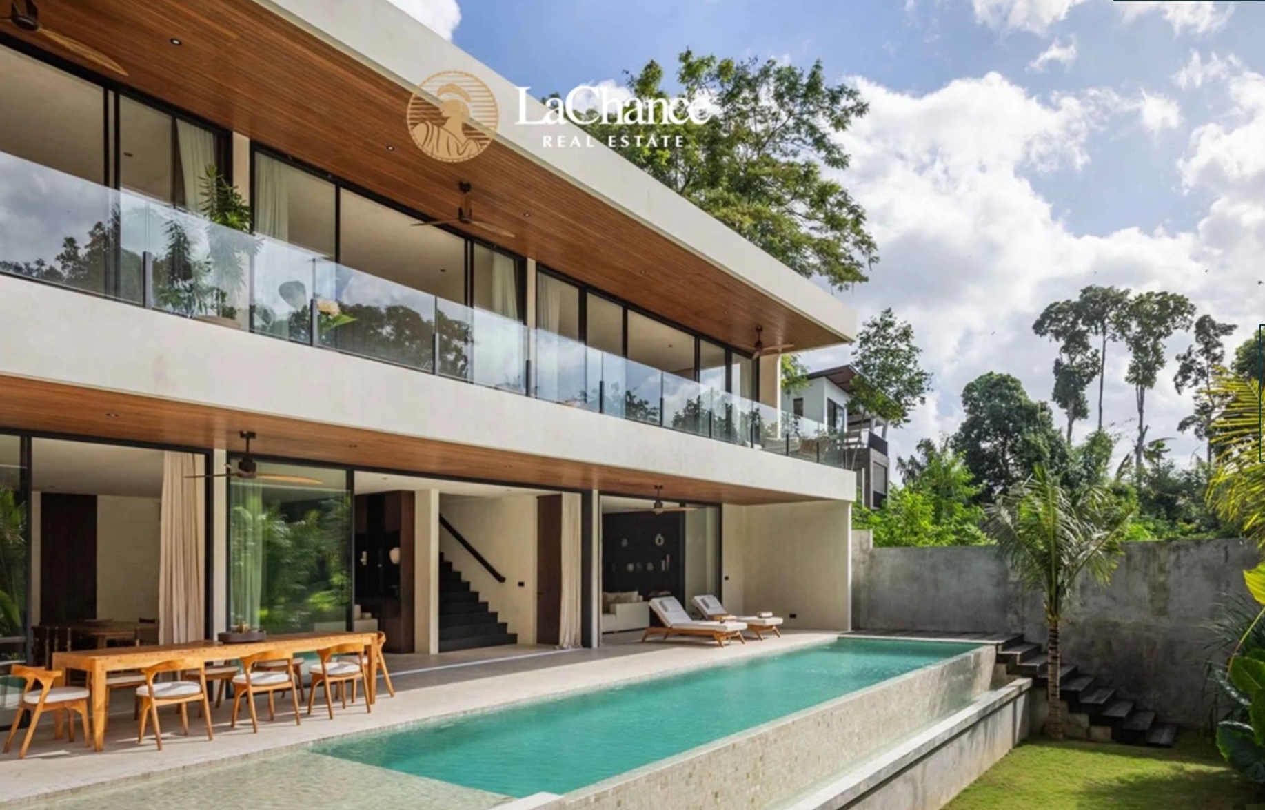 Luxury 4+1 Bedroom Villa Surrounded by Nature in Tumbak Bayuh 