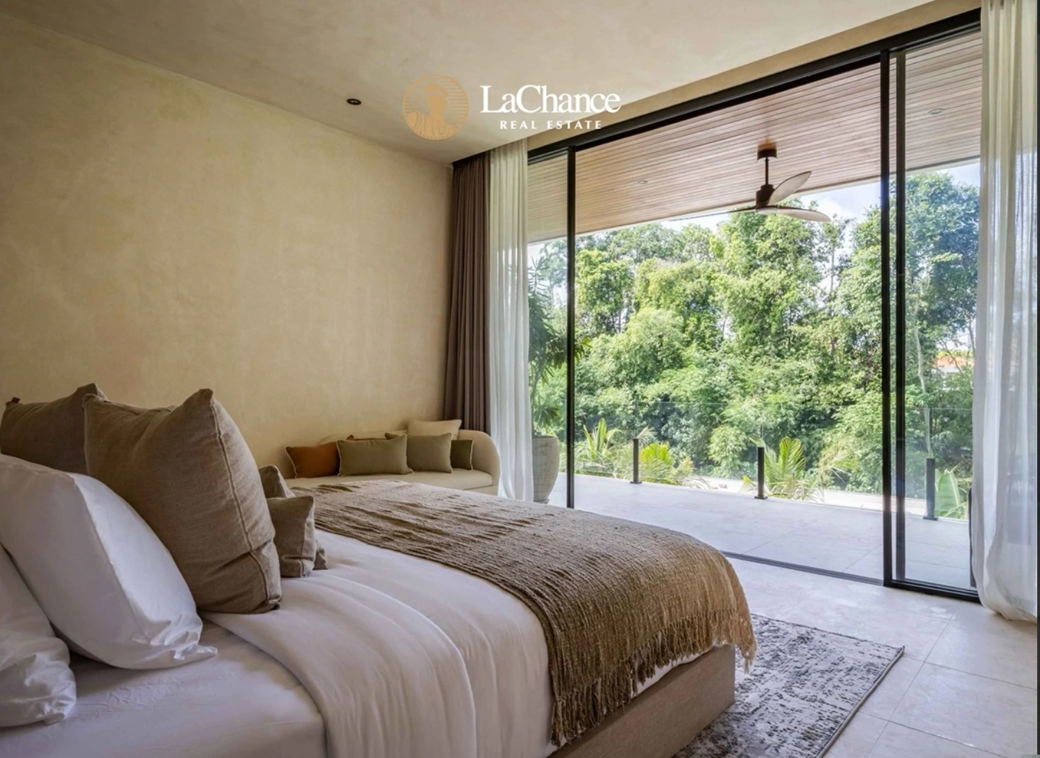 Luxury 4+1 Bedroom Villa Surrounded by Nature in Tumbak Bayuh 