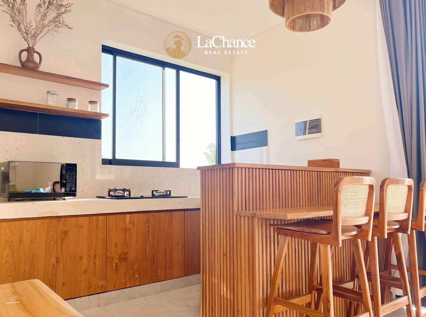 3-Bedroom Villa in Kedungu with Ocean & Rice Field Views