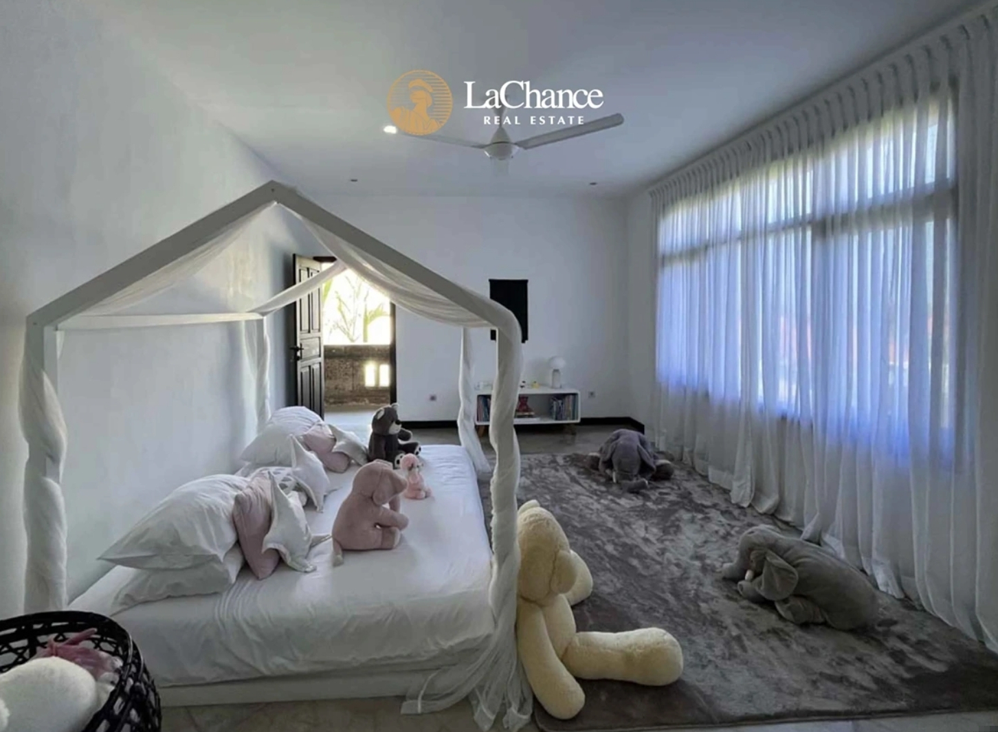 Elegant 3-Bedroom Villa on 1,000 sqm in Umalas