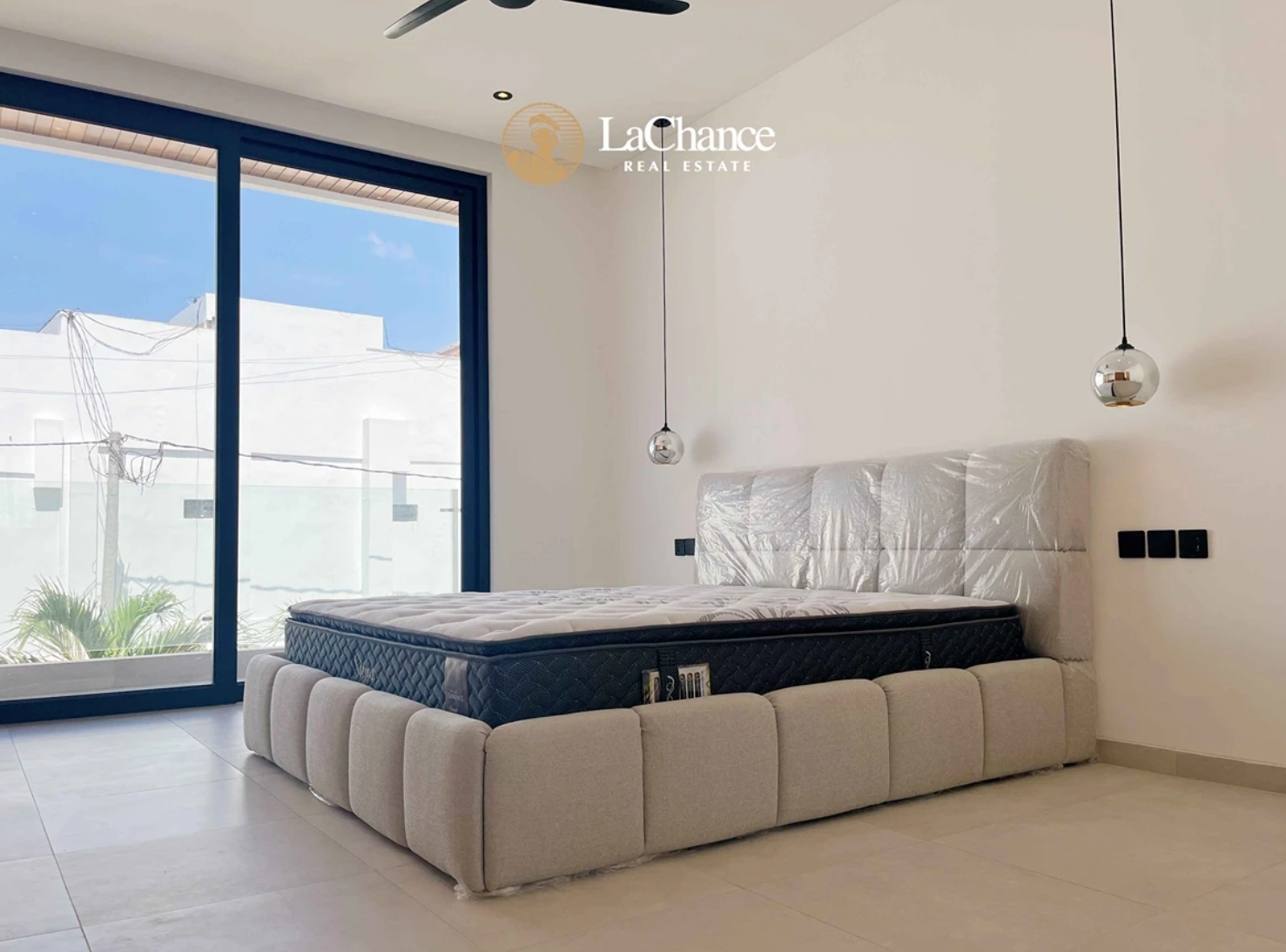 Modern Brand New 4-Bedroom Villa in Tumbak Bayuh