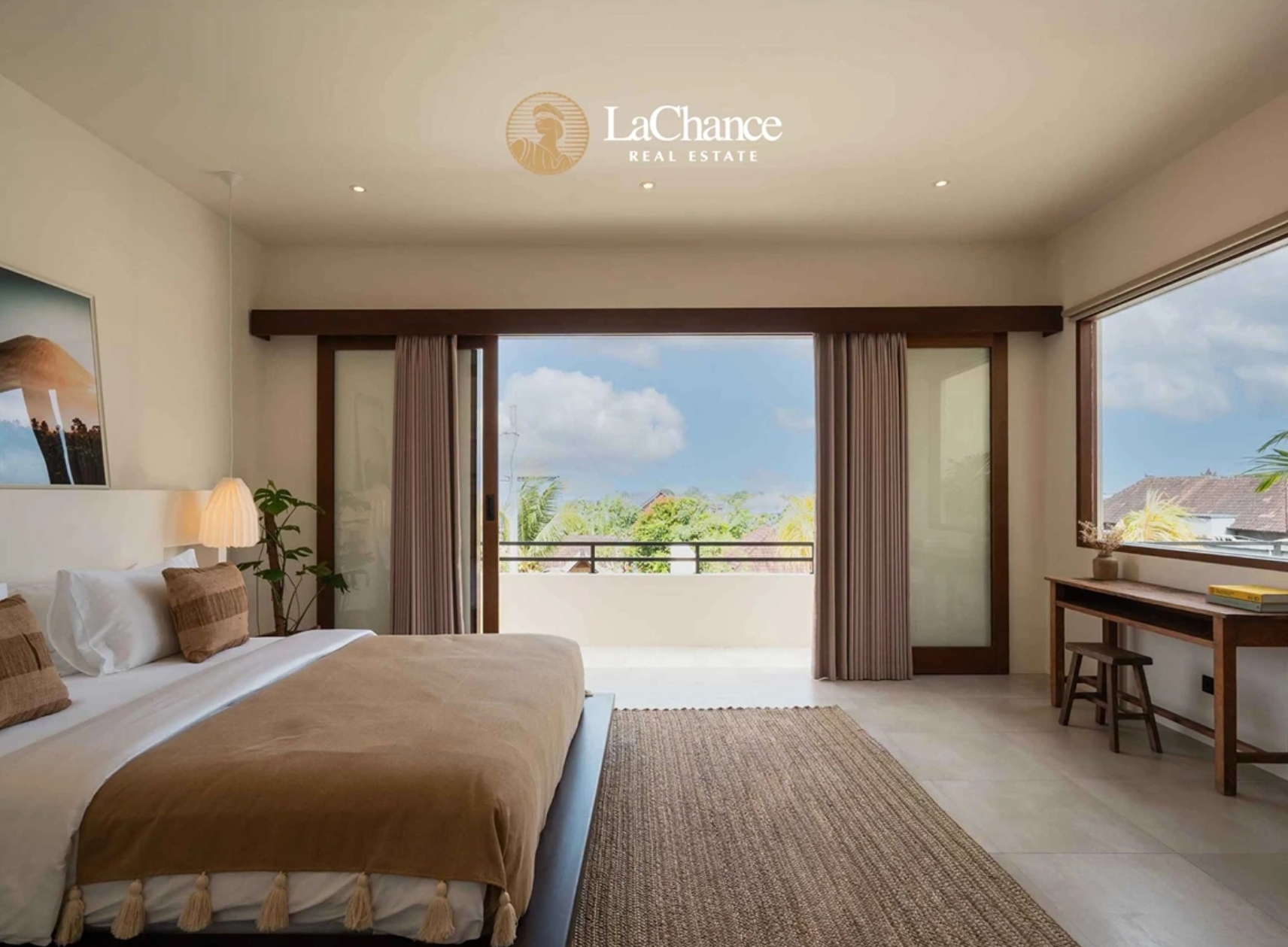 Stunning Luxury 6-Bedroom Villa in Pererenan