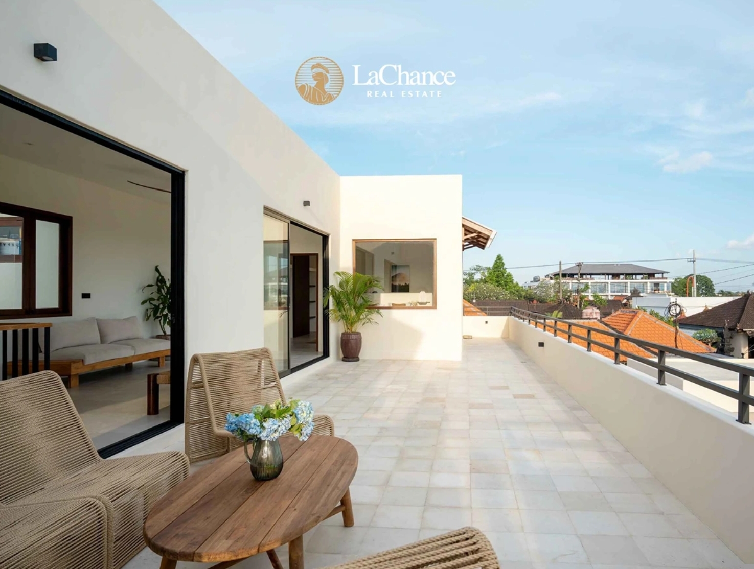 Stunning Luxury 6-Bedroom Villa in Pererenan
